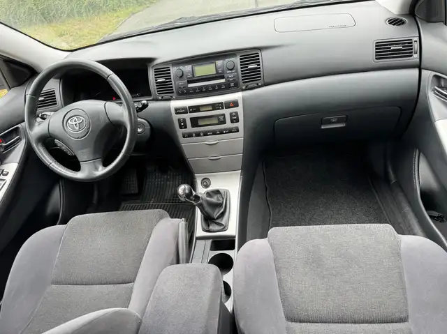 Toyota Corolla view 11