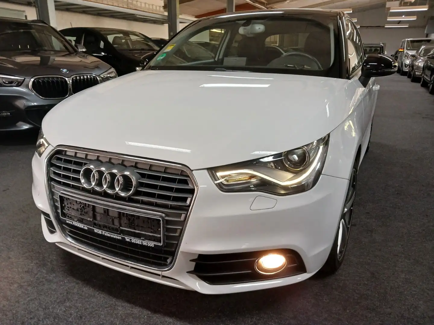 Audi A1 ambition PANORAM 69TKM!  XENON SHZ SERV NEU Weiß - 2