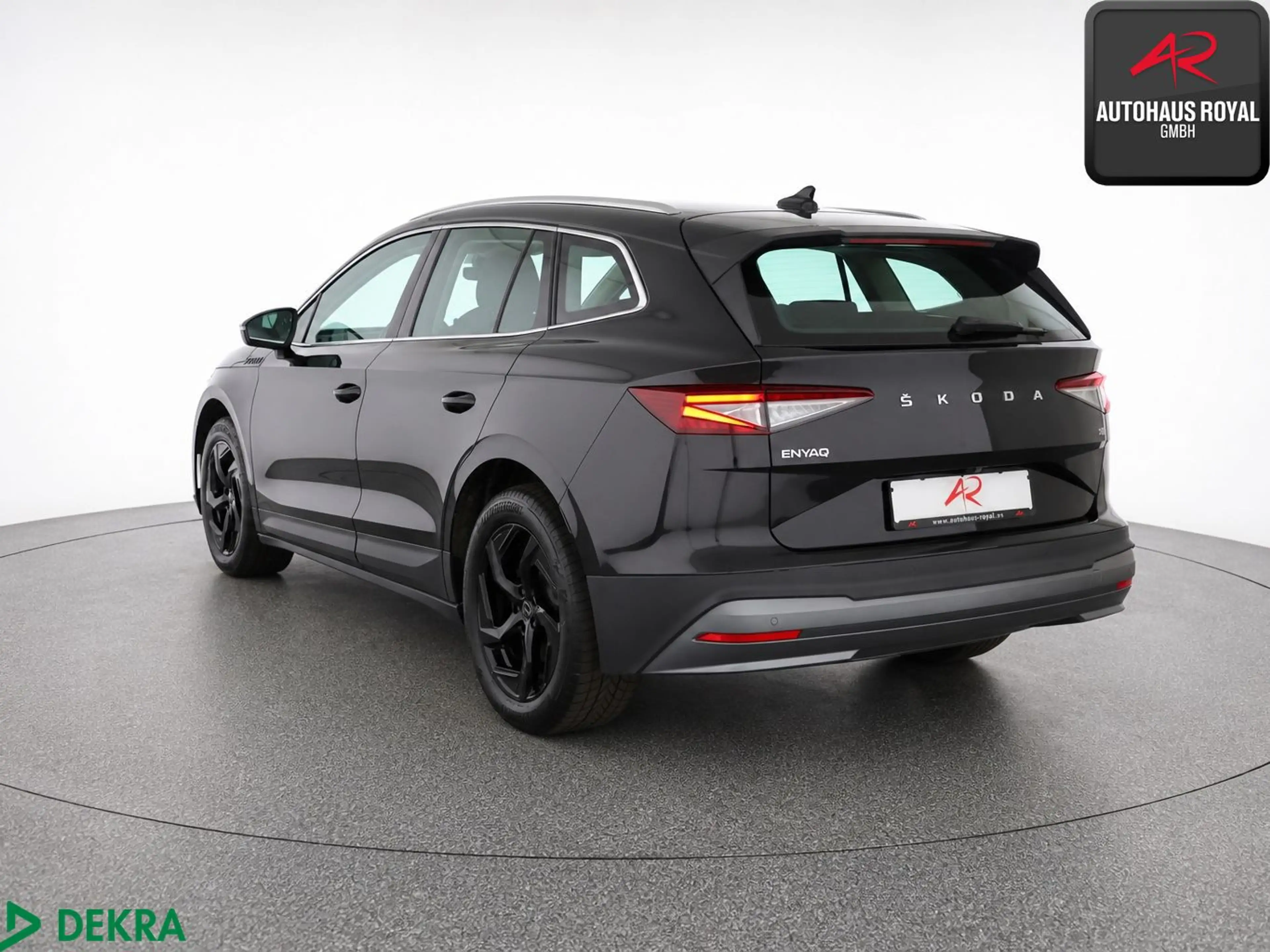 Skoda Enyaq 85 LOFT WÄRMEPUMPE,KEYLESS,KAMERA,1.HAND — photo 3