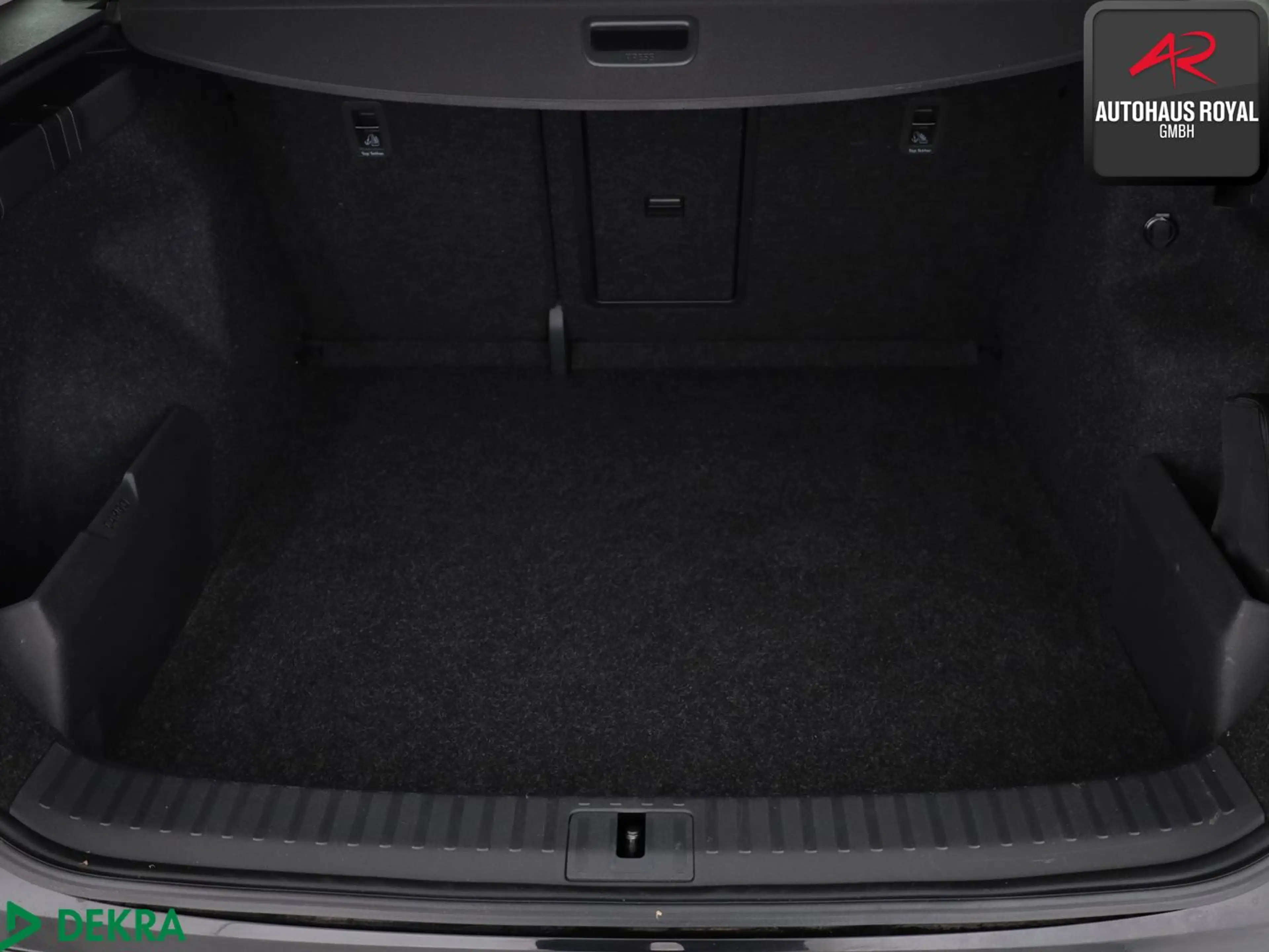 Skoda Enyaq 85 LOFT WÄRMEPUMPE,KEYLESS,KAMERA,1.HAND — photo 13