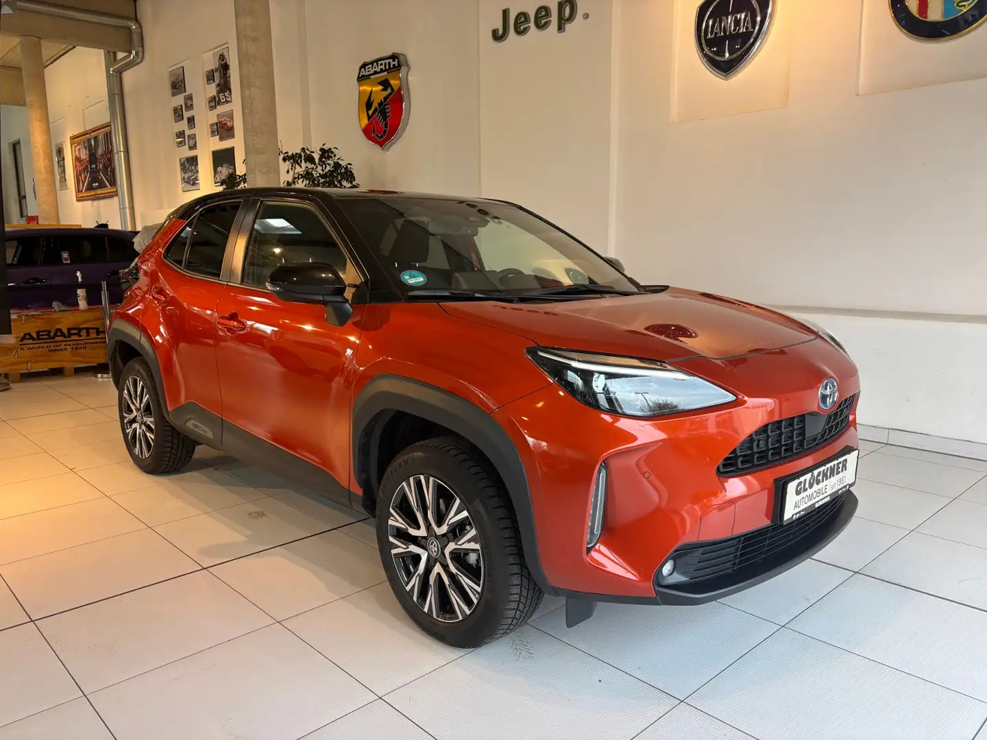 Toyota Yaris Cross 1.5 Hybrid Comfort Orange - 2