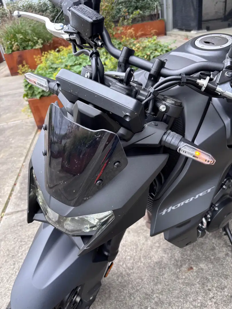 Honda Hornet 750 Zwart - 2