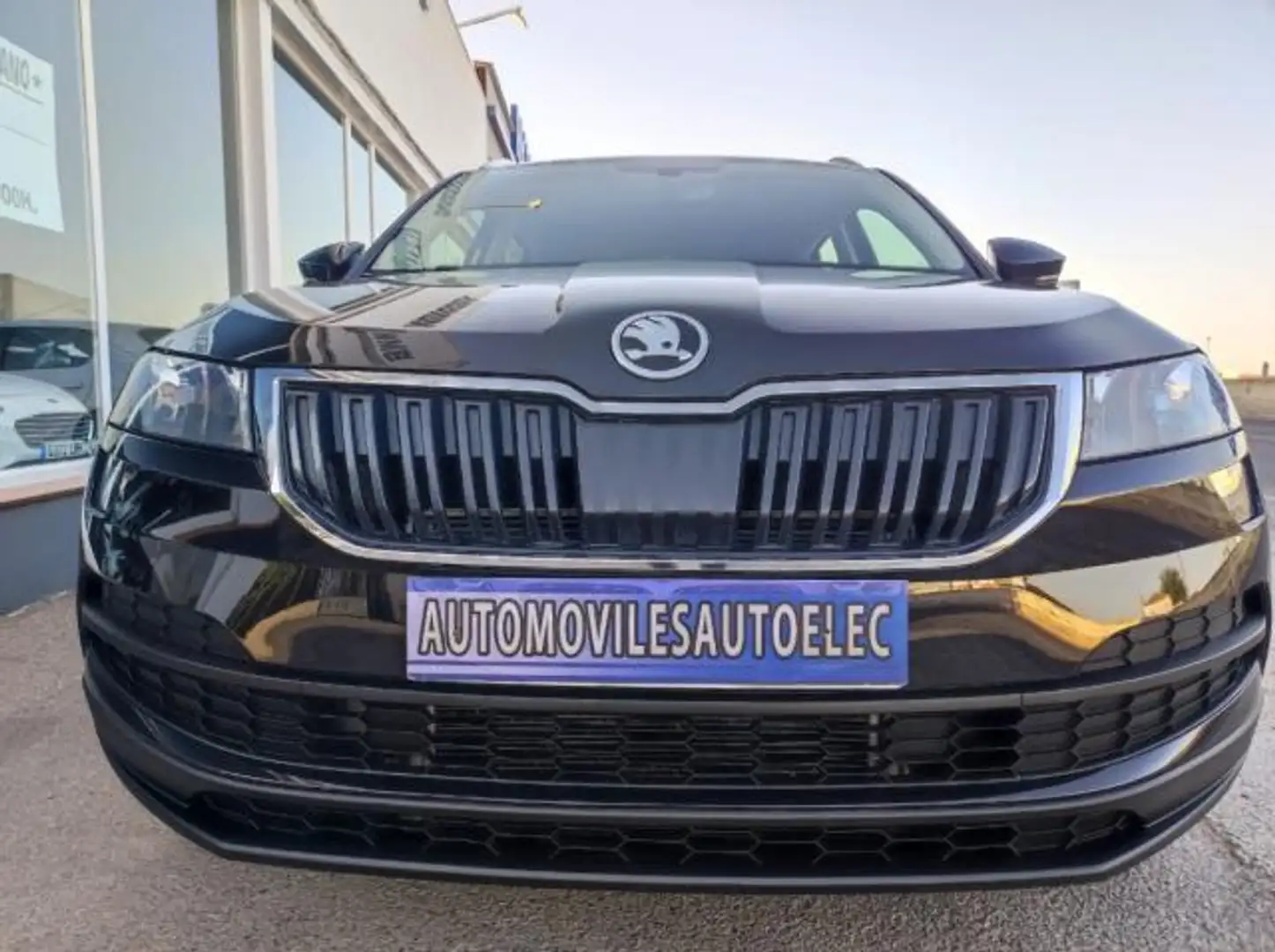Skoda Karoq 2.0TDI AdBlue Ambition 4x4 DSG 110kW Negro - 2