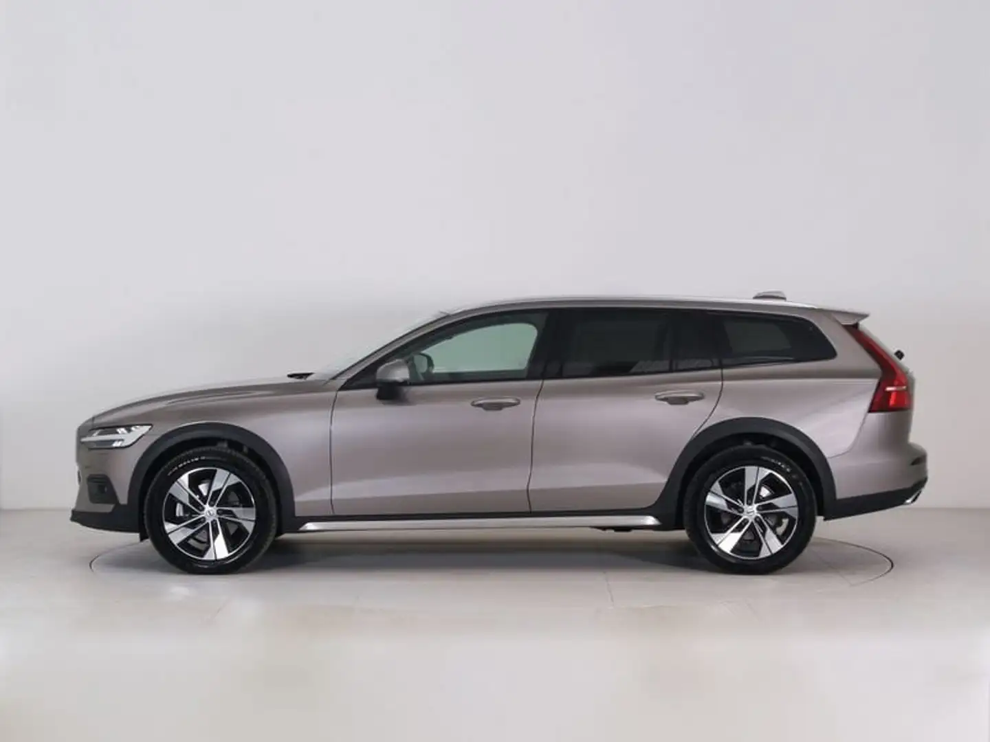 Volvo V60 Cross Country B4 (d) AWD Geartronic Business Pro Line Grigio - 2