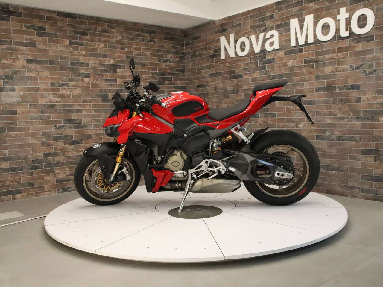 Ducati Streetfighter V4 S Red my25