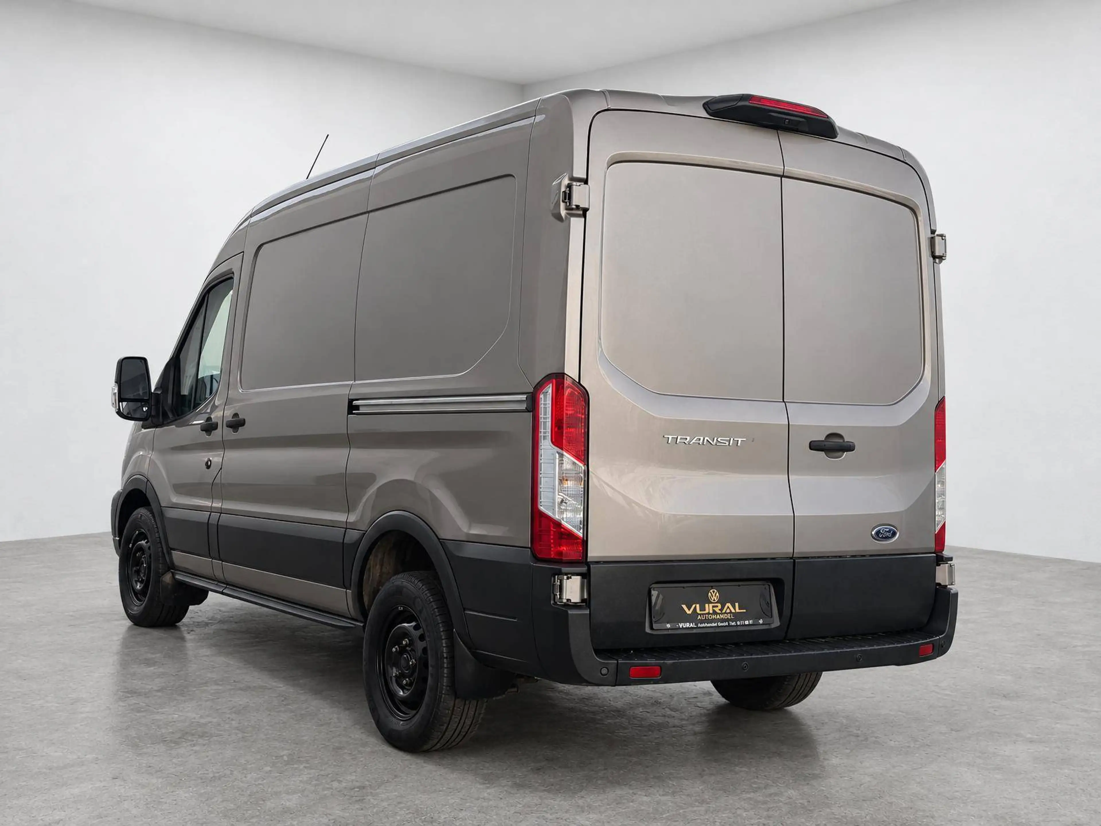 Ford Transit 2.0 EcoBlue Diesel 131 PS, 5531mm 2550mm 5-türig, Schaltgetriebe 6g, Frontantrieb — photo 10