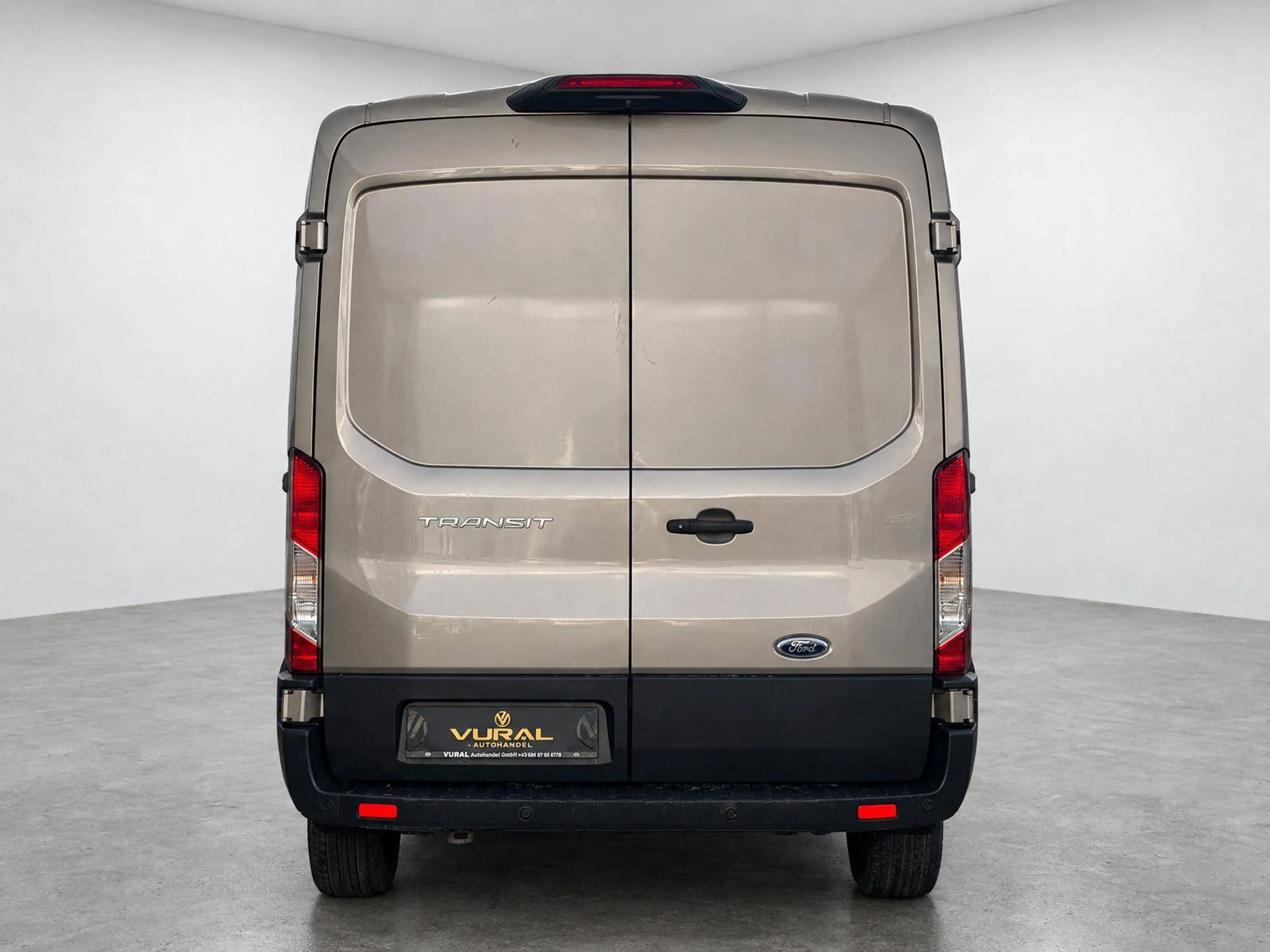 Ford Transit 2.0 EcoBlue Diesel 131 PS, 5531mm 2550mm 5-türig, Schaltgetriebe 6g, Frontantrieb — photo 8