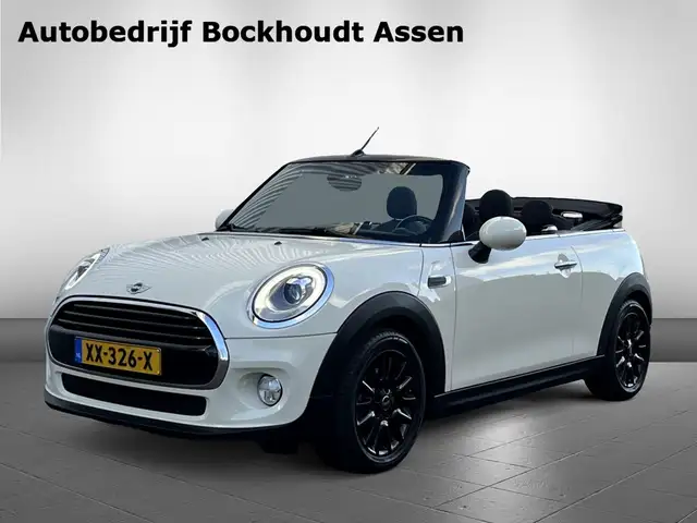 MINI Cooper Cabrio Mini 1.5 136PK Pepper Serious Business | LED | Sto