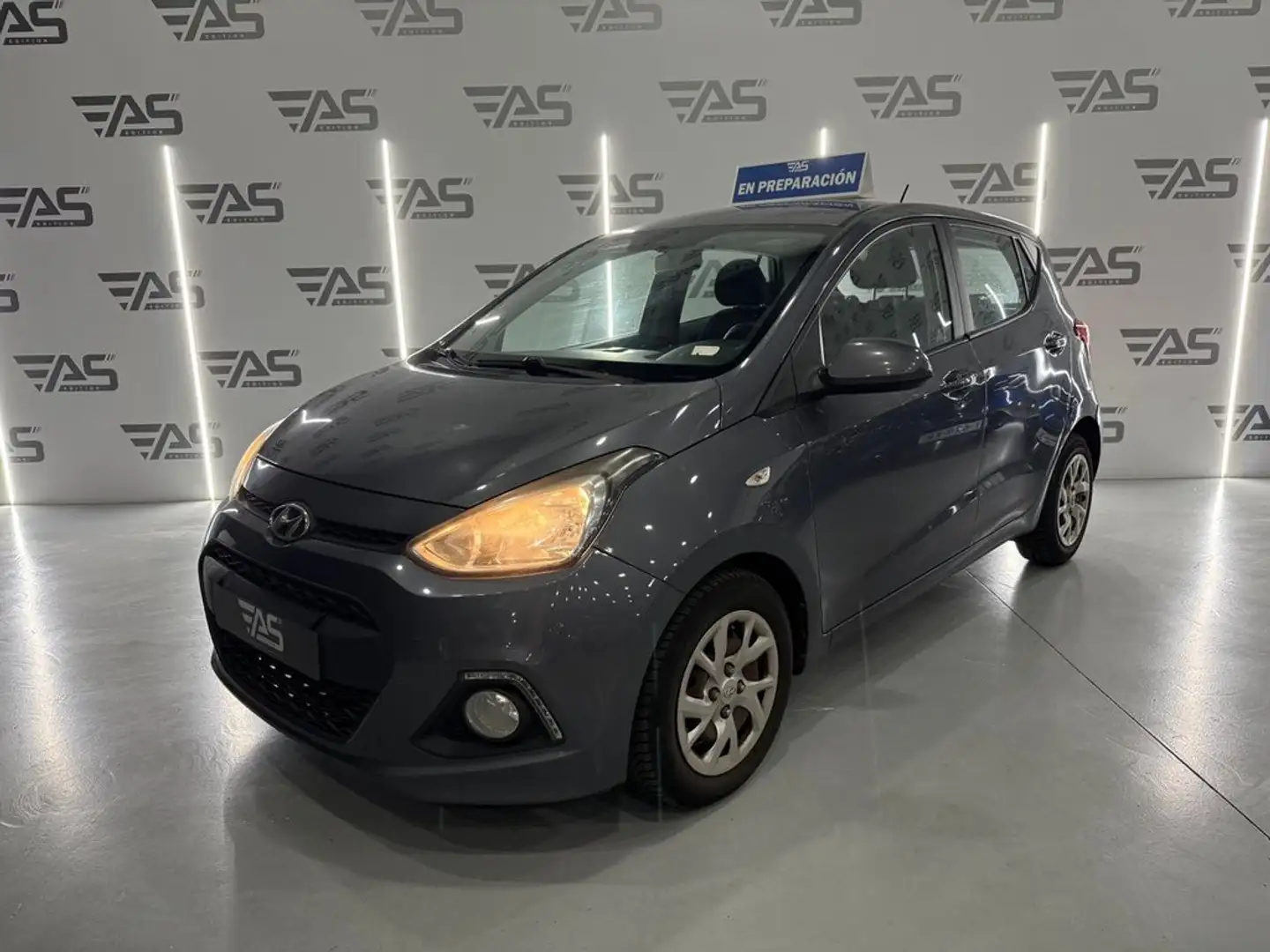 Hyundai i10 1.0 MPI Klass Gris - 1