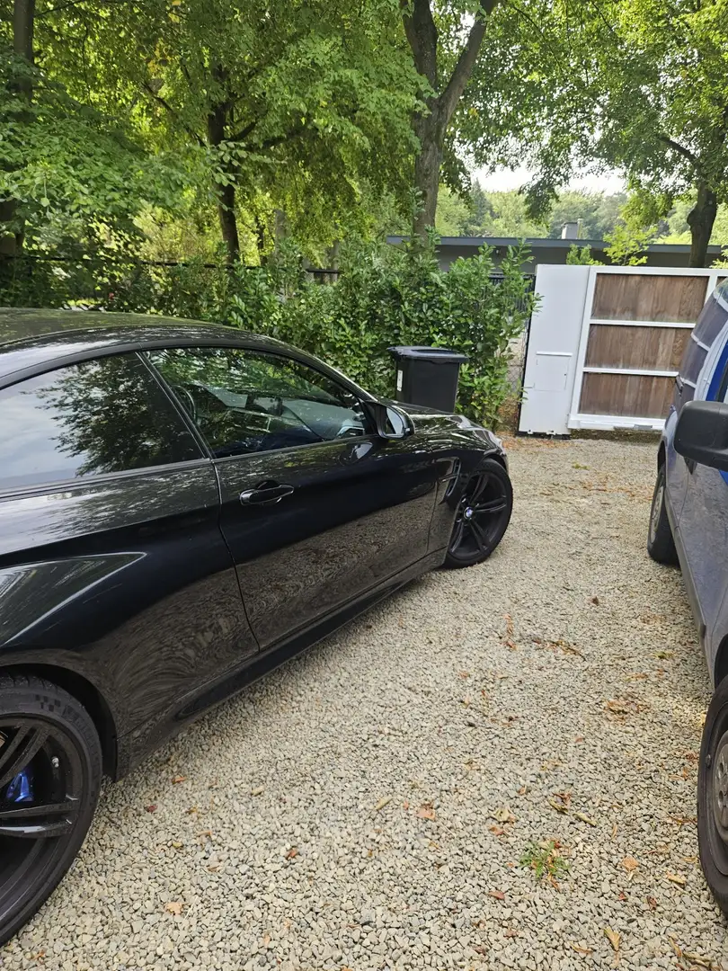 BMW M4 Coupe DKG M sport uitlaat - 2