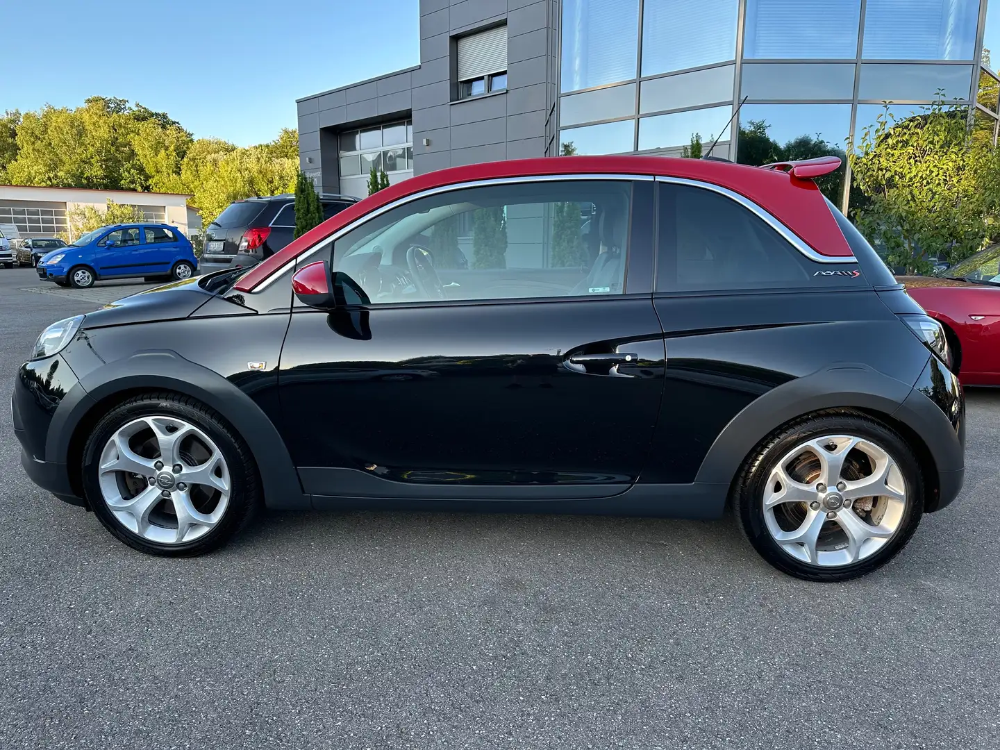 Opel Adam Rocks S Navi/Tempomat/Klima/Alu/6-Gang Zwart - 2