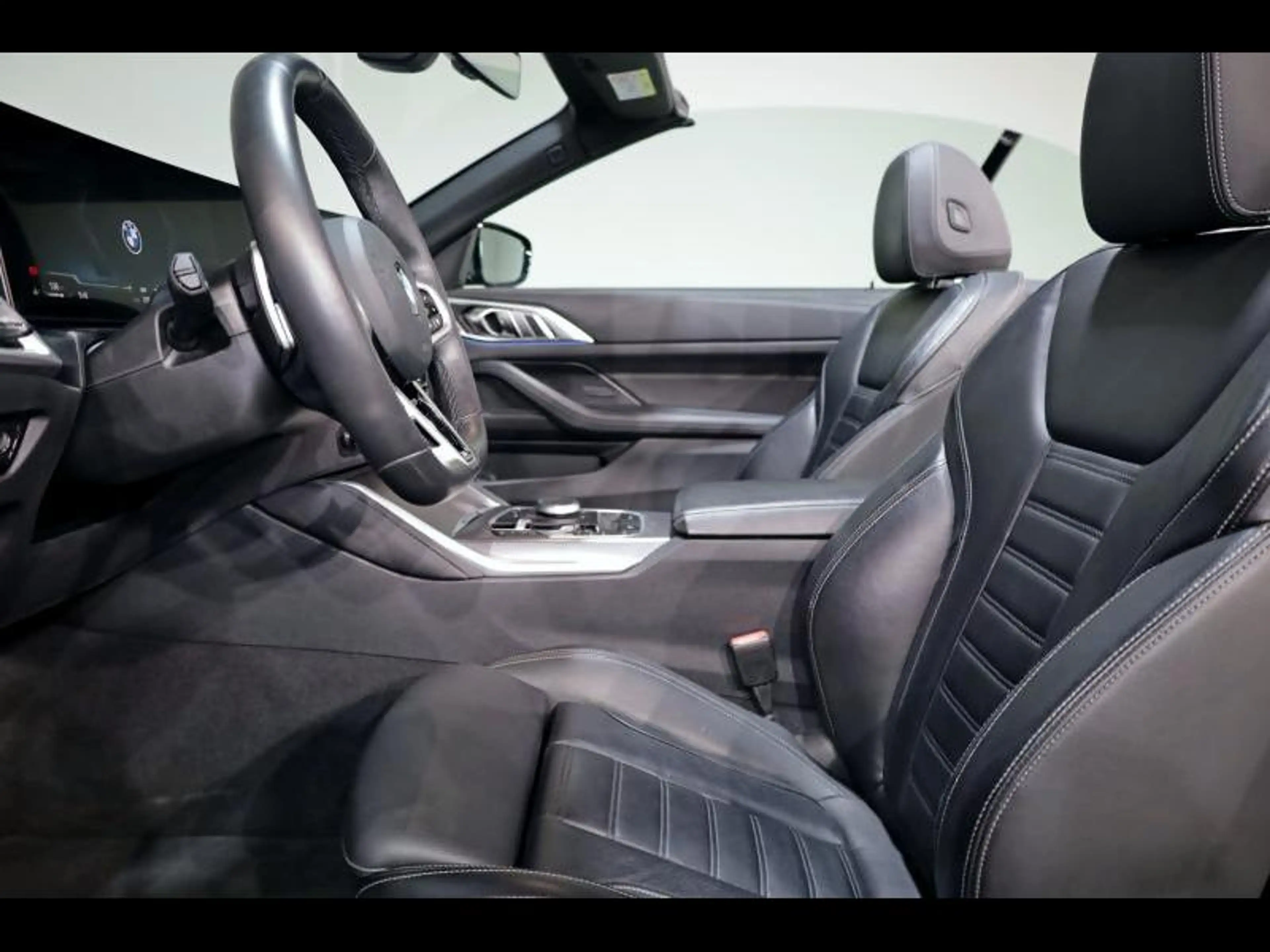 BMW 420 i Cabrio Kit M Sport — photo 14