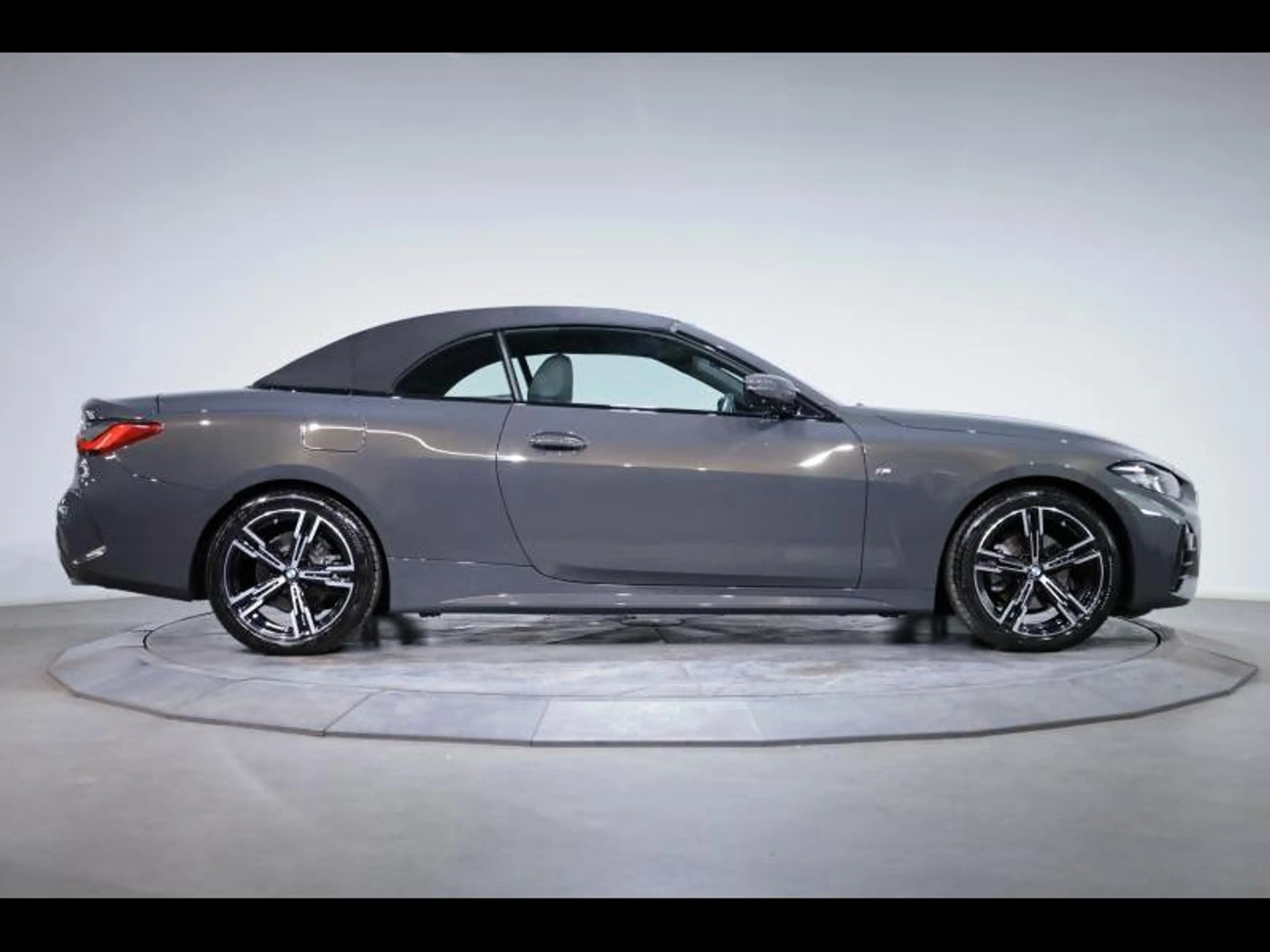 BMW 420 i Cabrio Kit M Sport — photo 8