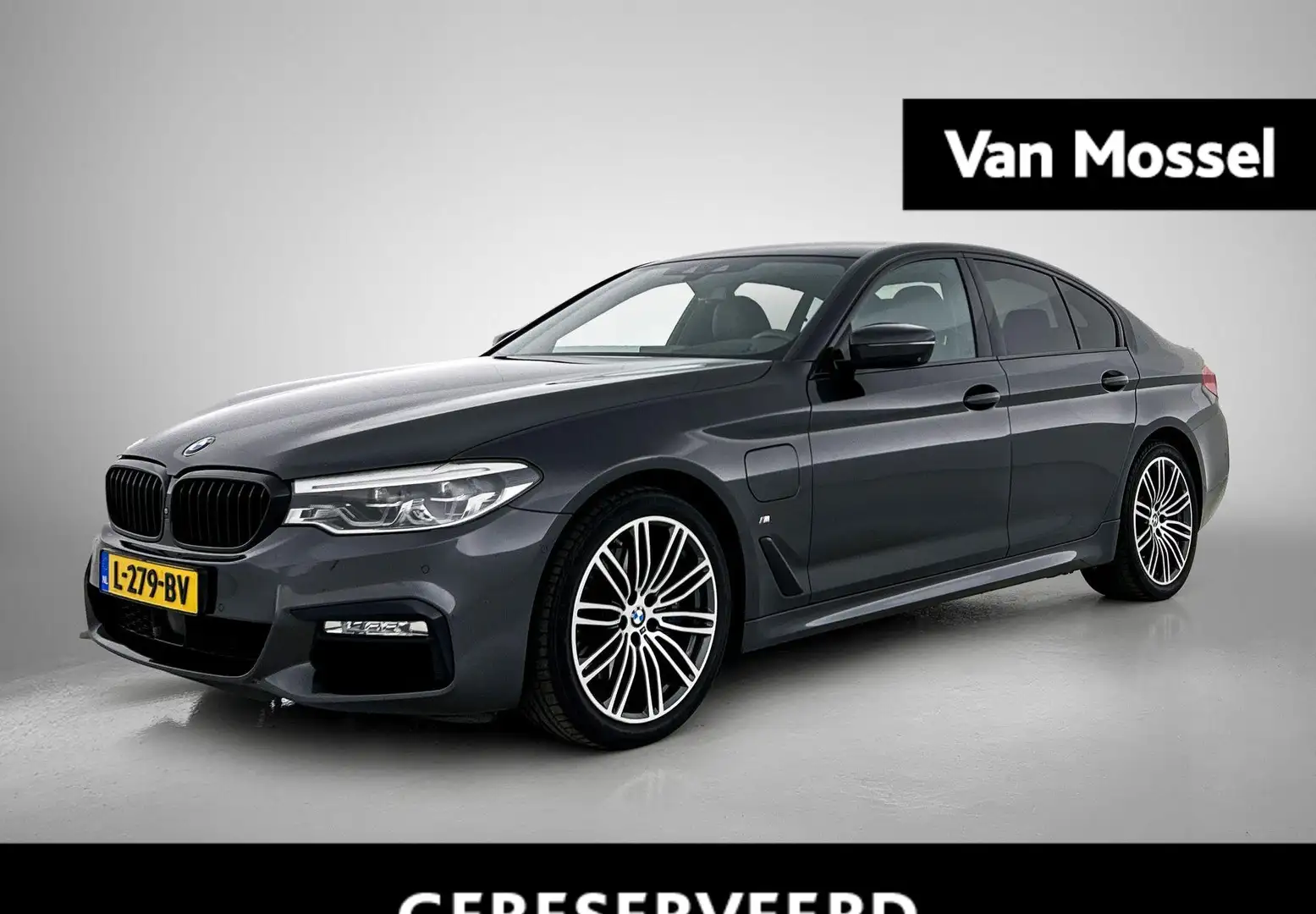 BMW 530 5-serie 530e iPerformance M Sport | 340 PK! | Auto Grijs - 1