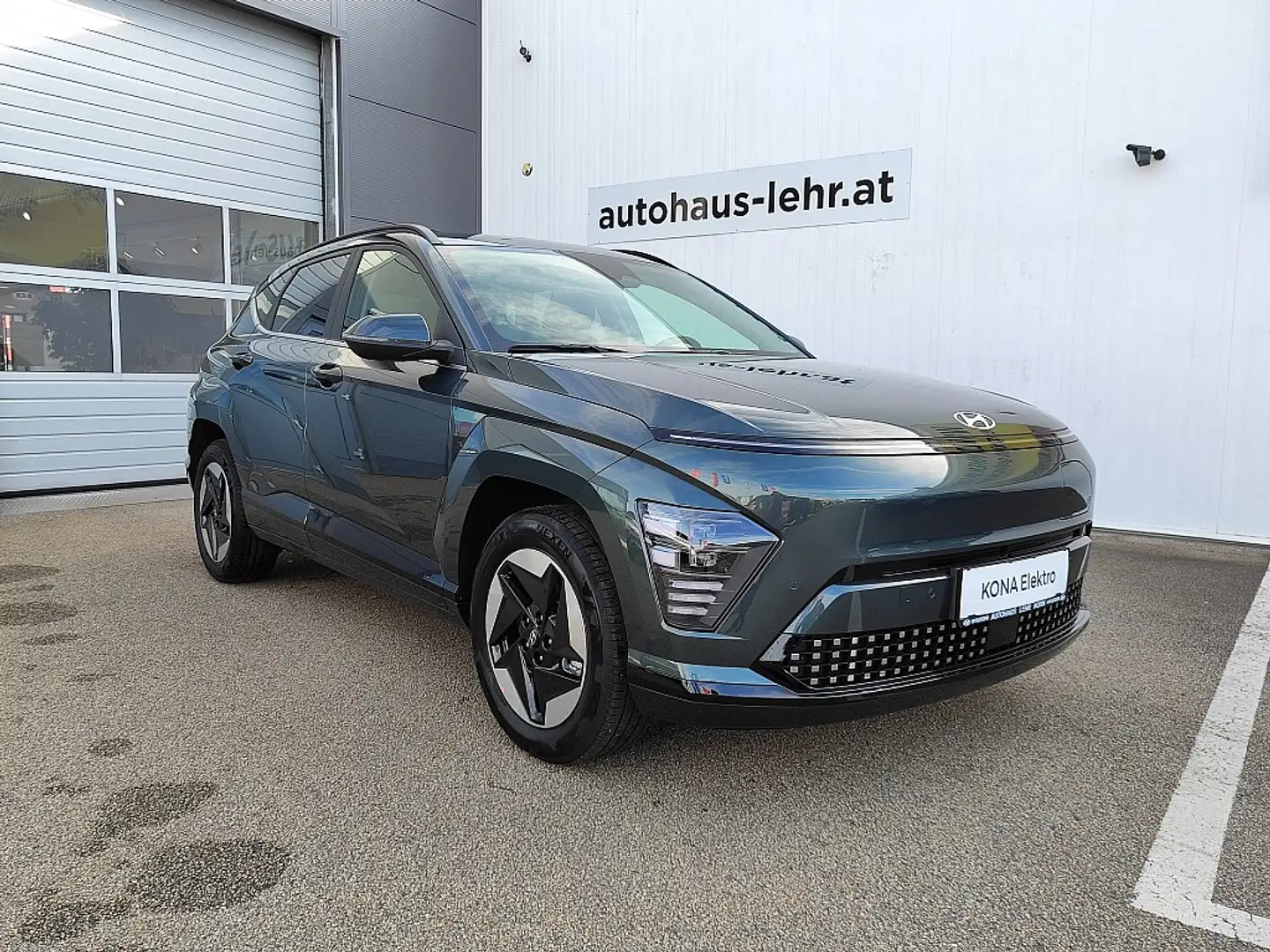 Hyundai KONA Kona Elektro 65,4kWh GO Grün - 2