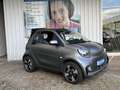 smart forTwo EQ cabrio*EXCLUSIVE*22kW*CAM*MEDIA*SHZ*ALU*ALLW*LE Gris - thumbnail 1