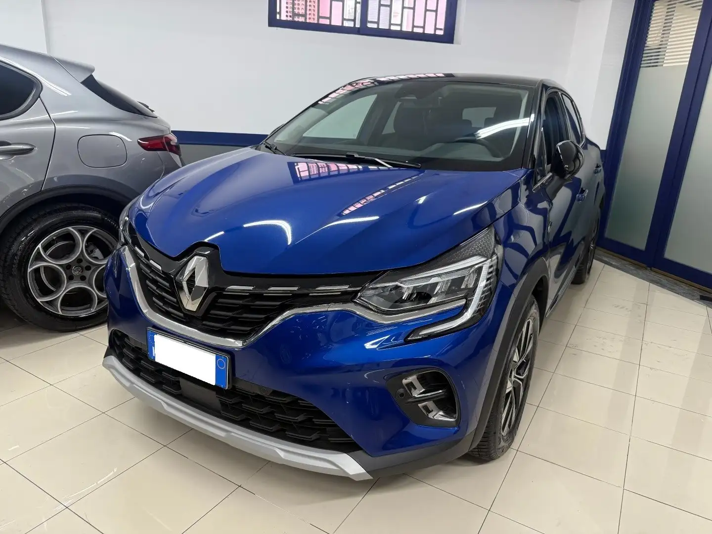 Renault Captur Captur II 2019 1.0 tce Techno 90cv Modrá - 1