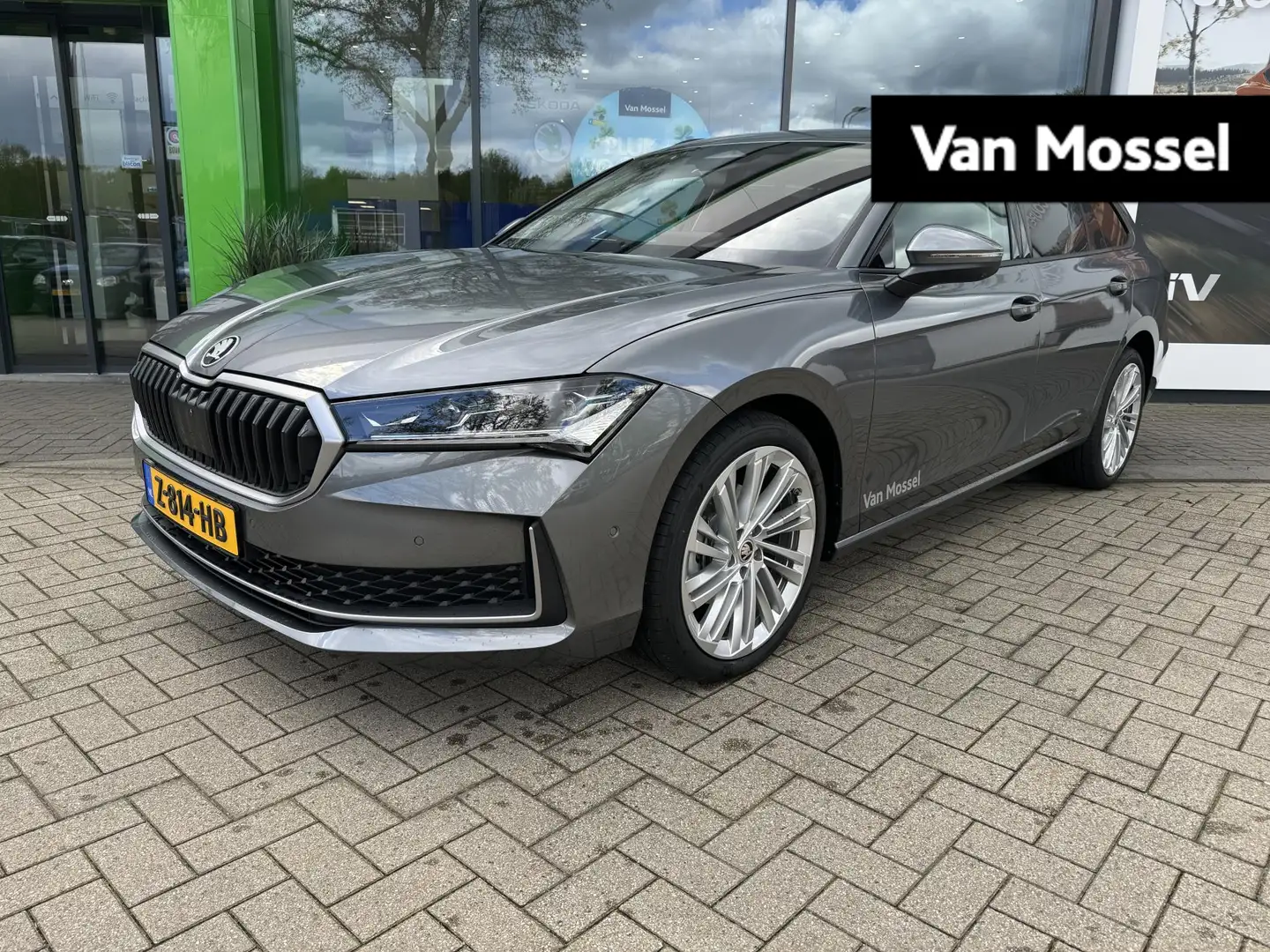 Skoda Superb Combi 1.5 TSI MHEV First Edition | Demonstratievoe Grijs - 1