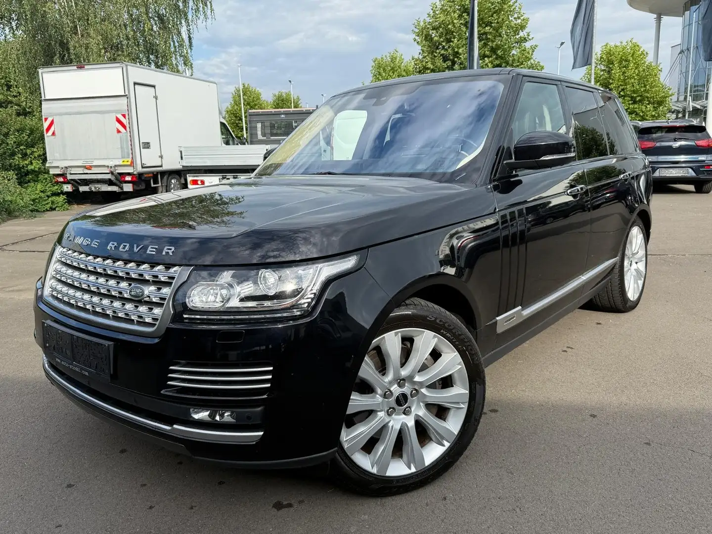 Land Rover Range Rover 3,0 SDV6 Hybrid Autobiography Schwarz - 1