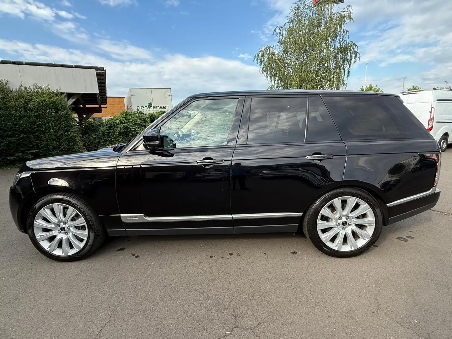 Land Rover Range Rover 3,0 SDV6 Hybrid Autobiography Schwarz - 2