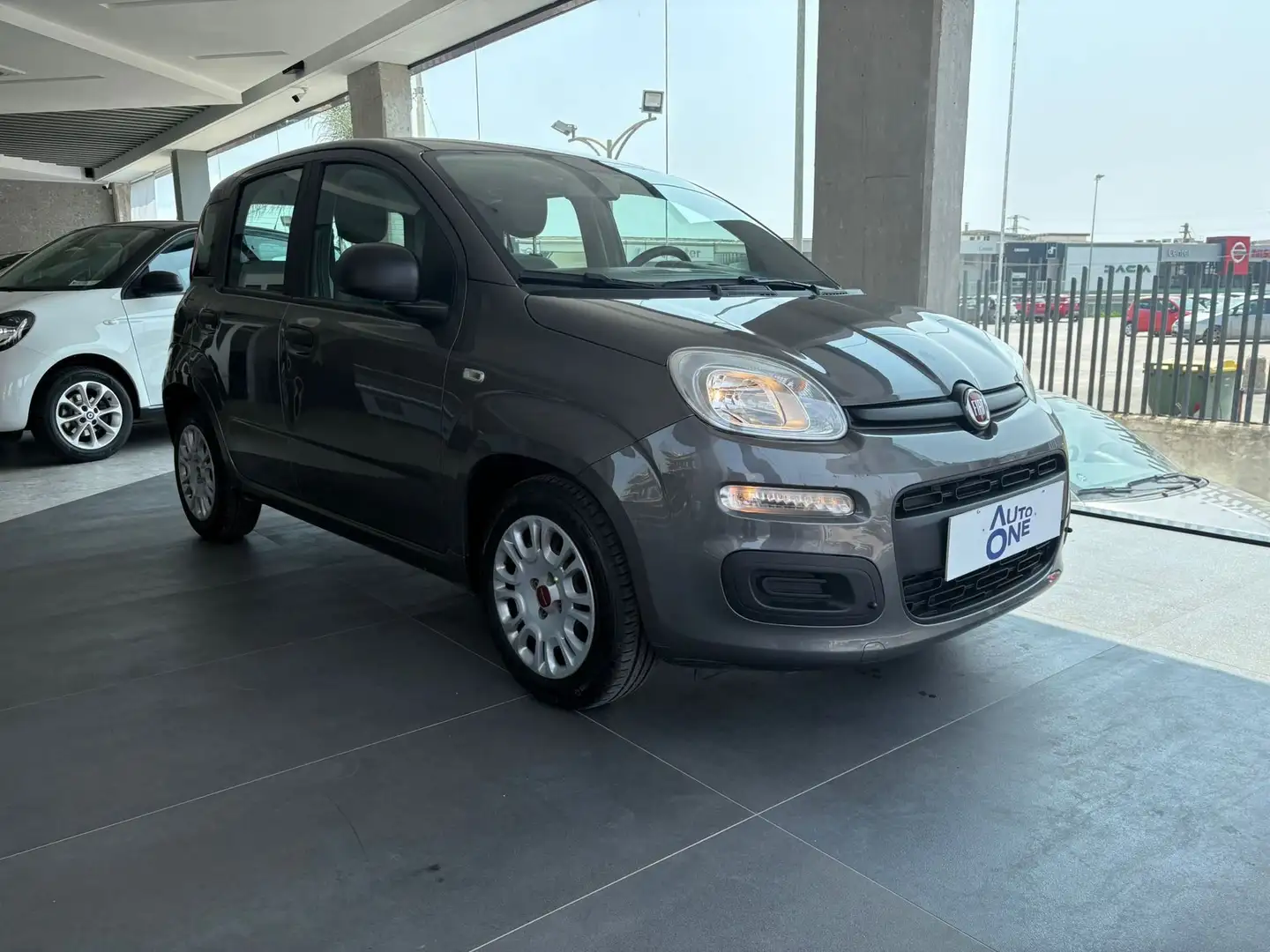 Fiat Panda 1.0 Hybrid 70Cv - Vari Modelli + Colori Grigio - 1
