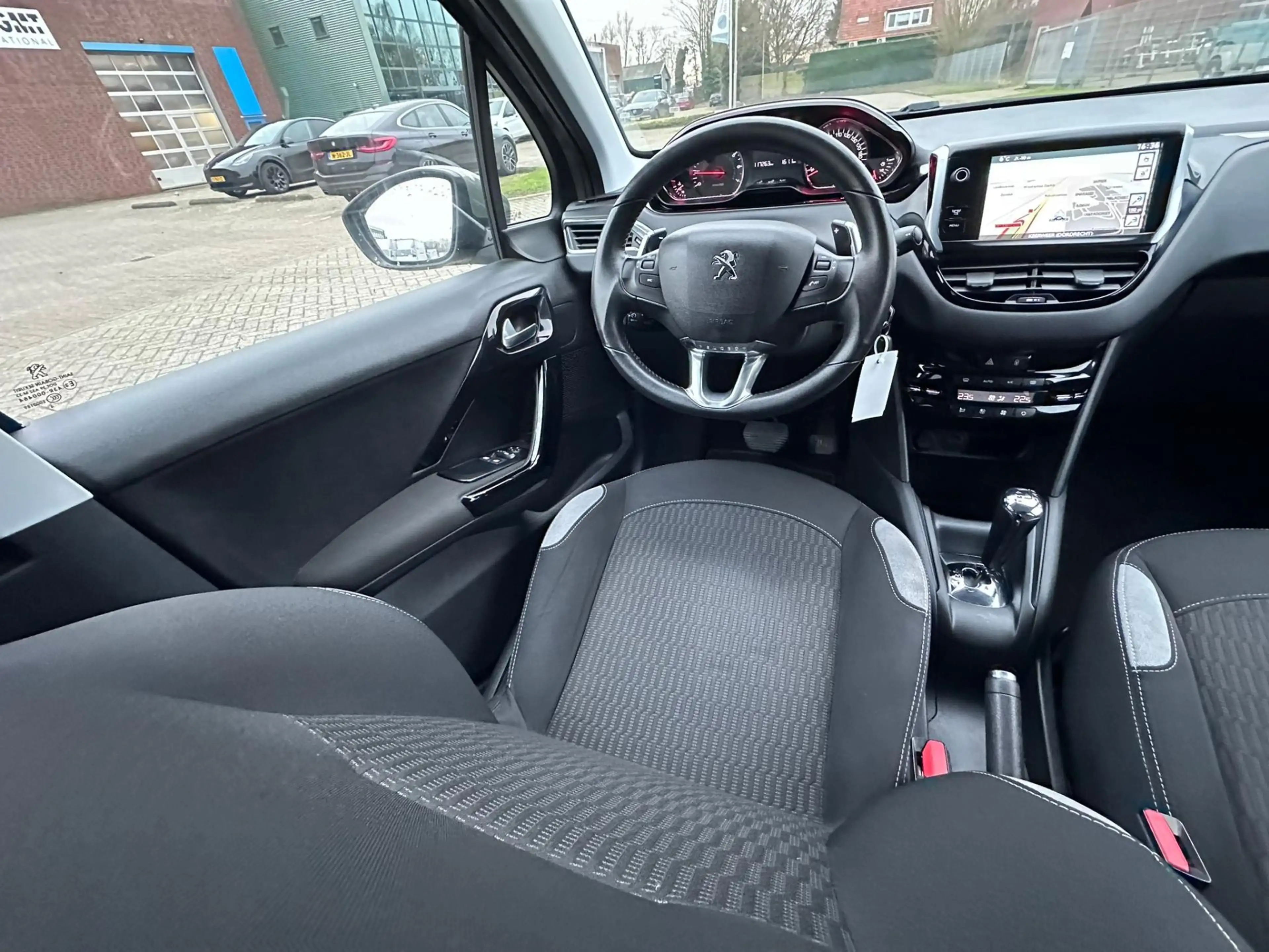 Peugeot 208 1.2 e-VTi Style 5DR*Automaat*Navigatie*Dealer onde — photo 5