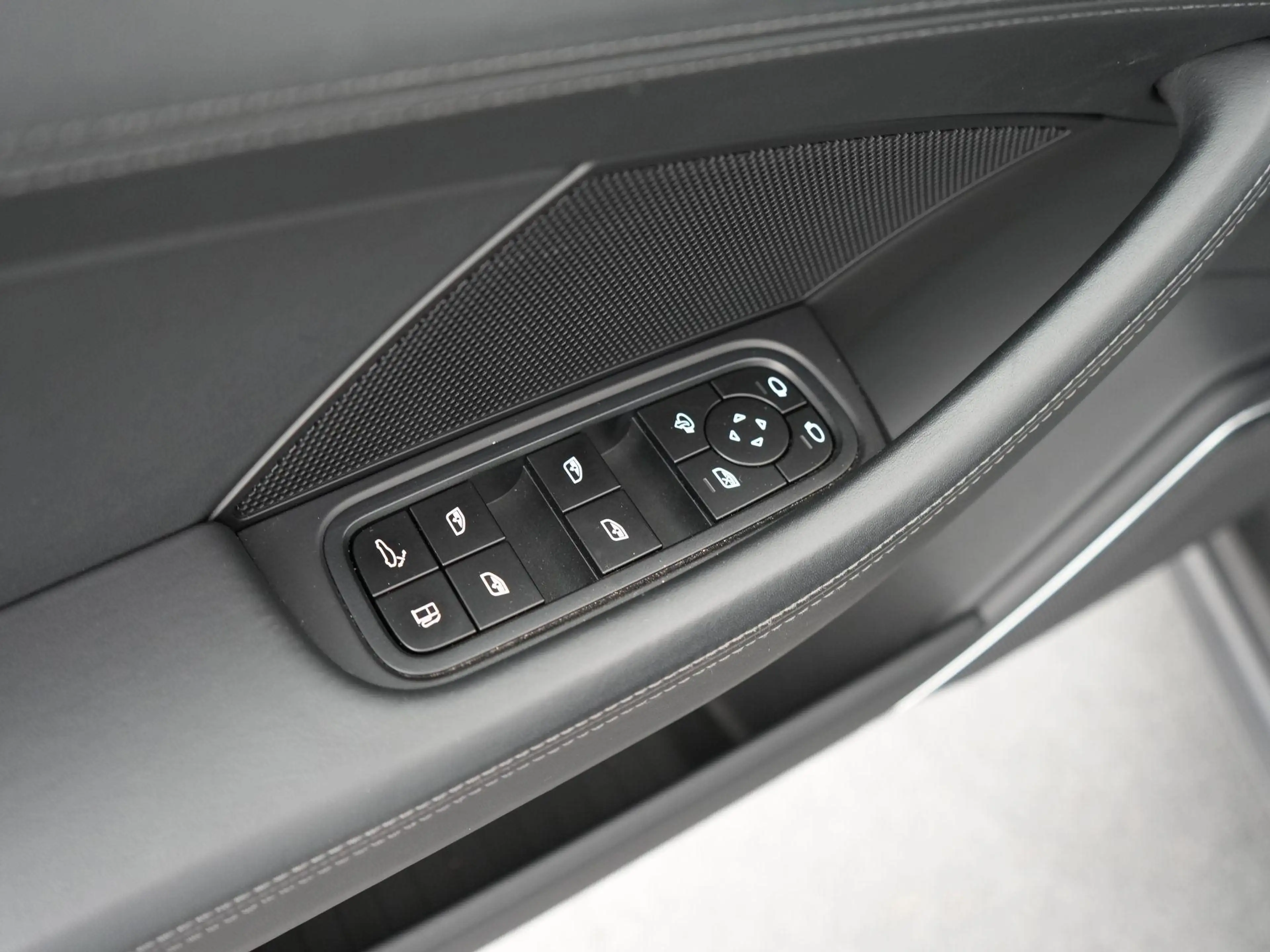 Porsche Panamera 2.9 4 E-Hybrid — photo 15