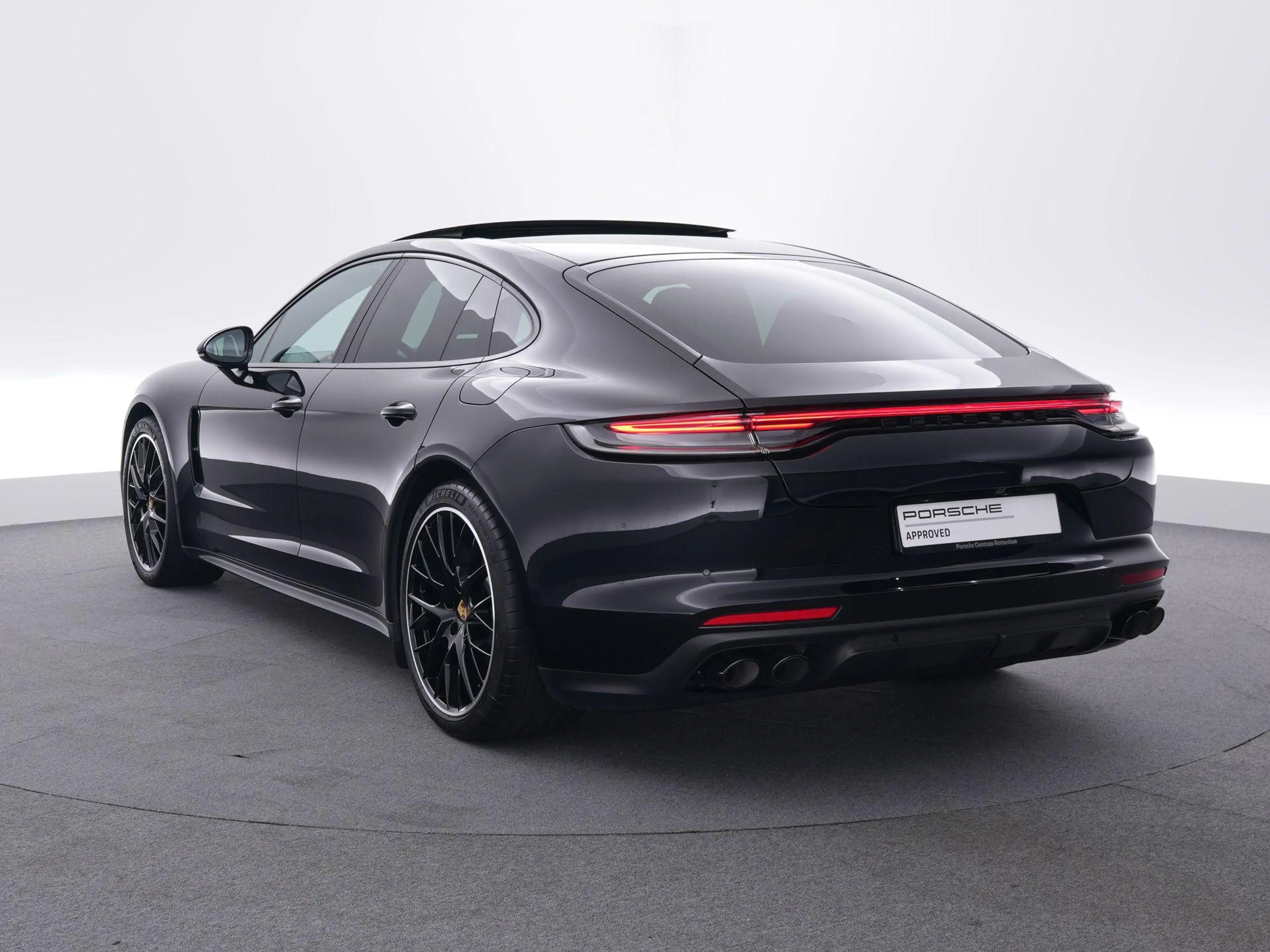 Porsche Panamera 2.9 4 E-Hybrid — photo 3