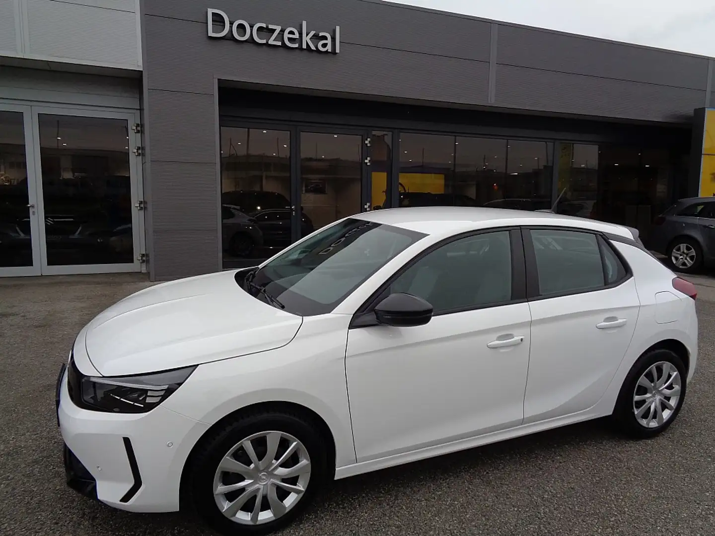Opel Corsa 1,2 Euro 6.4 Weiß - 1