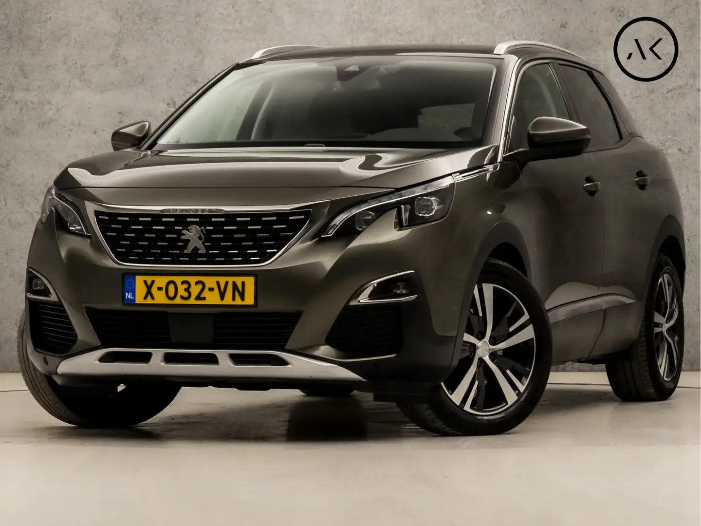 Peugeot 3008 1.2 PureTech Crossway Automaat (APPLE CARPLAY, GRO Šedá - 1
