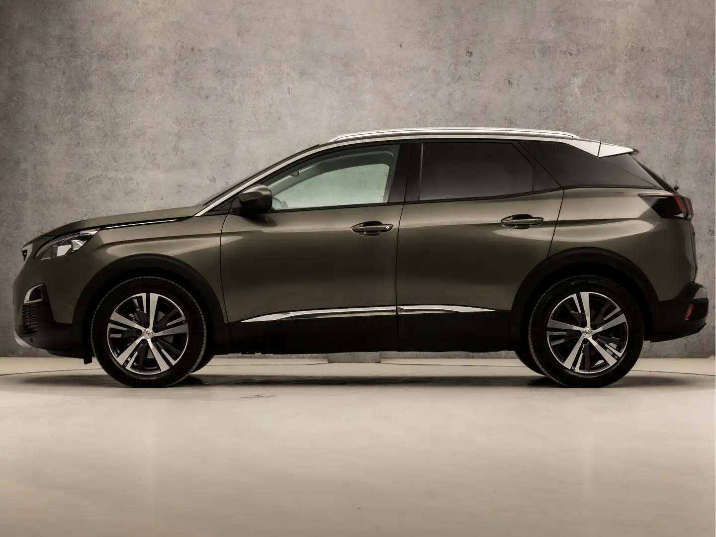 Peugeot 3008 1.2 PureTech Crossway Automaat (APPLE CARPLAY, GRO Šedá - 2