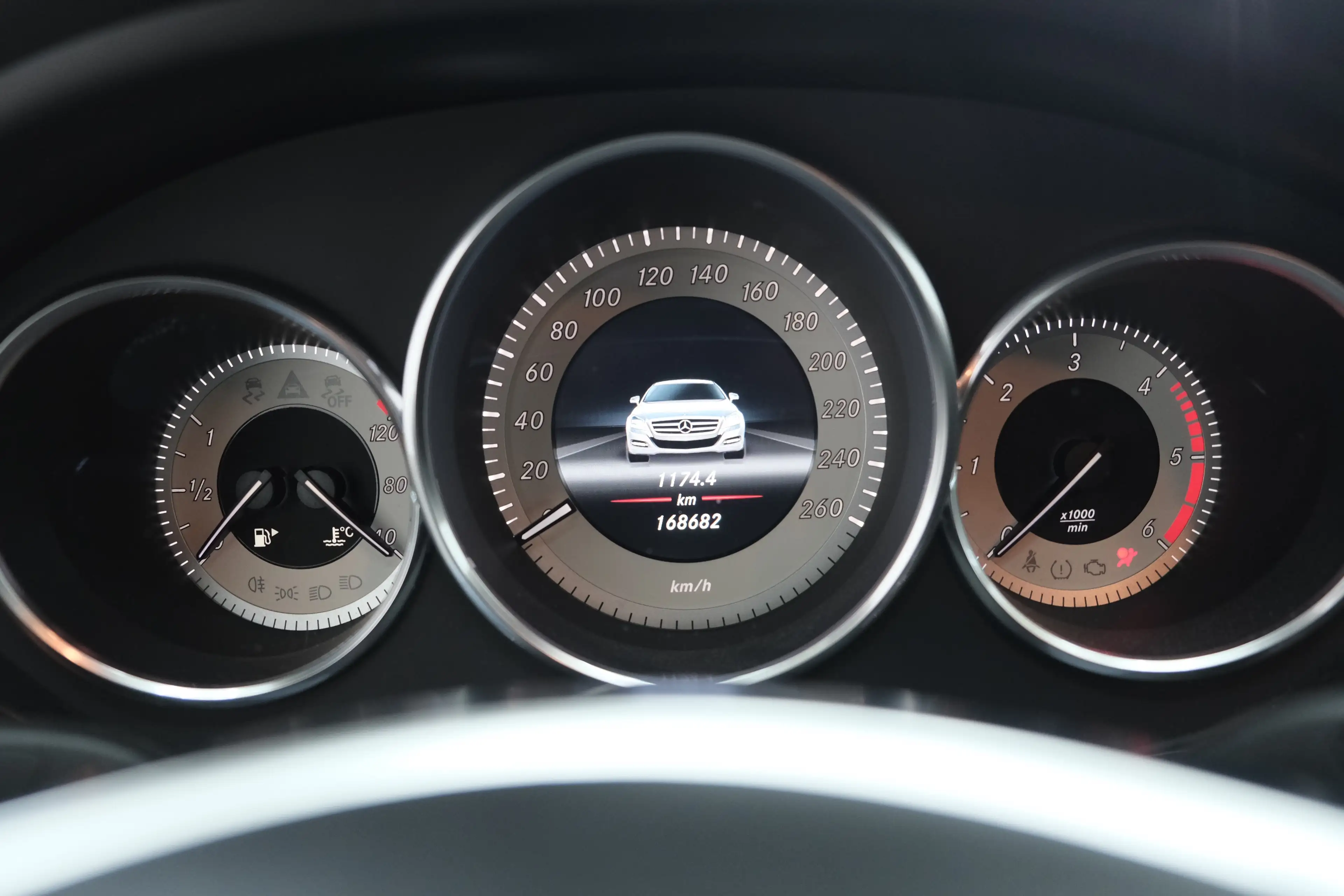 Mercedes-Benz CLS 350 CLS 350 CDI Shooting Brake 4M | AMG Line | TV — photo 15