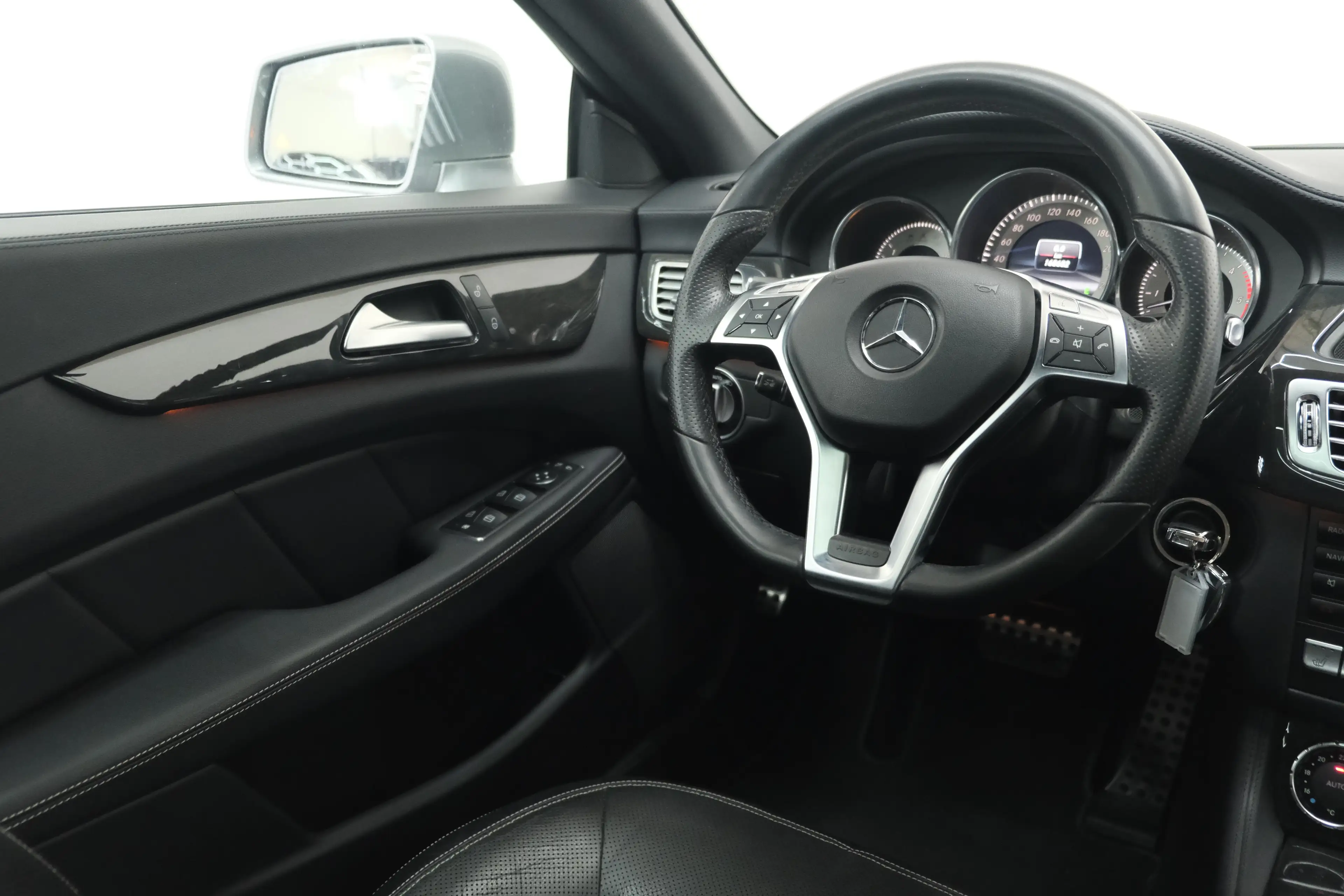 Mercedes-Benz CLS 350 CLS 350 CDI Shooting Brake 4M | AMG Line | TV — photo 13