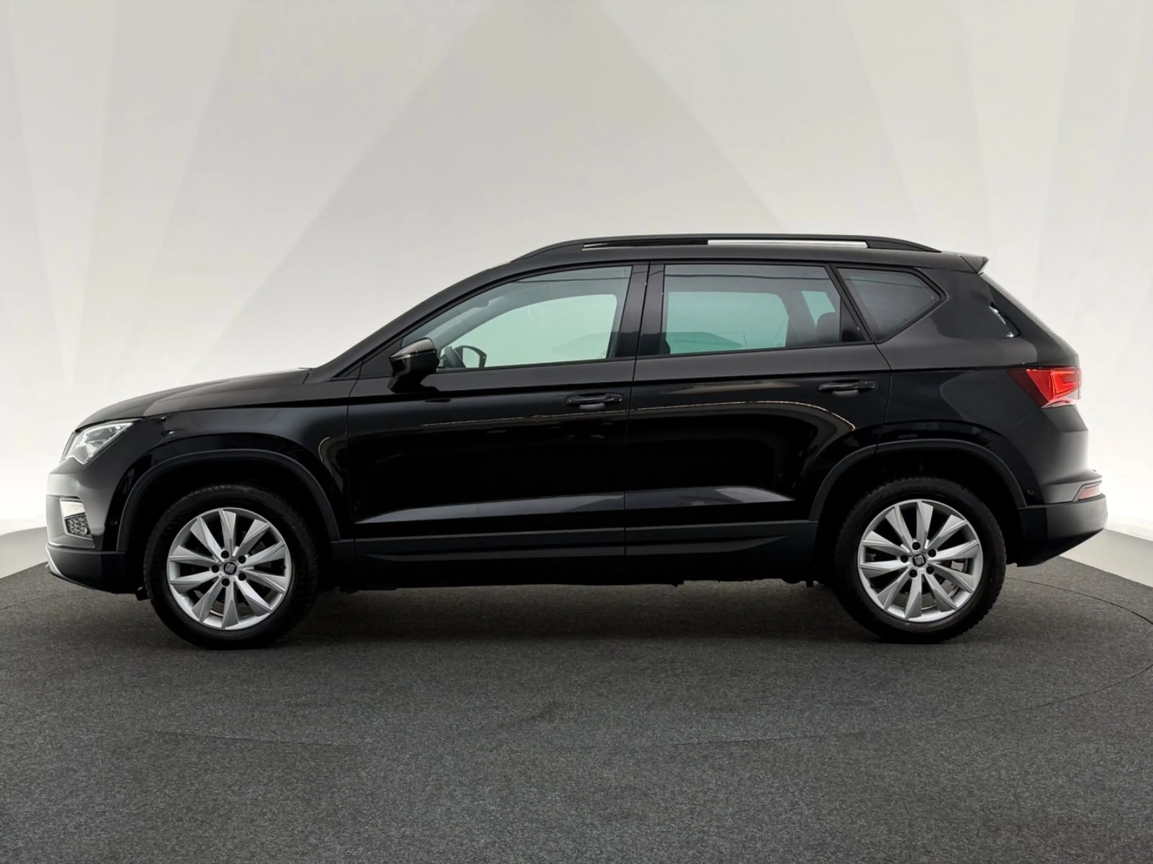 SEAT Ateca 1.0 TSI*STYLE*LED-DACH-R.KAM-SHZ-TEMPOMAT — photo 4