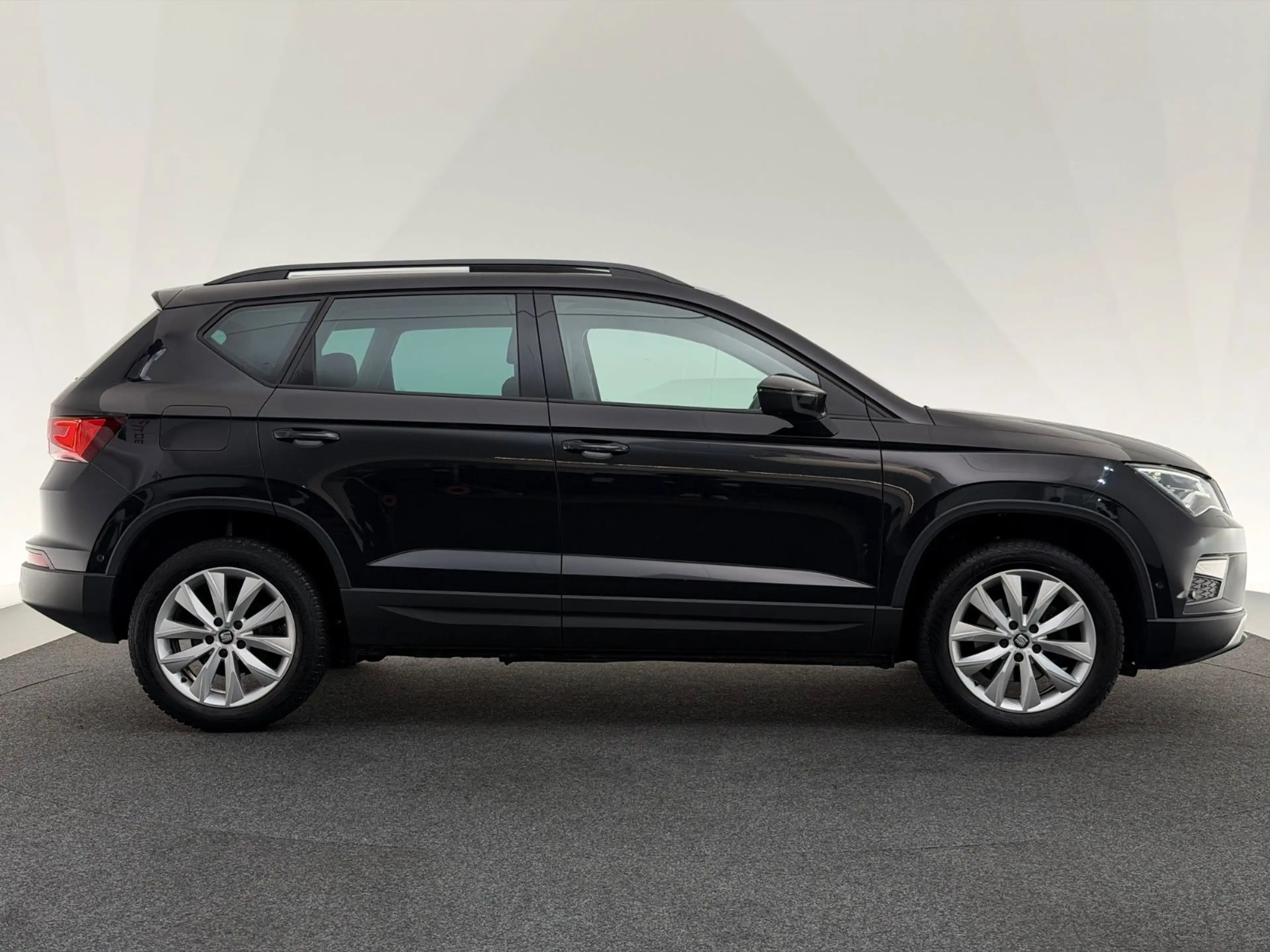 SEAT Ateca 1.0 TSI*STYLE*LED-DACH-R.KAM-SHZ-TEMPOMAT — photo 8