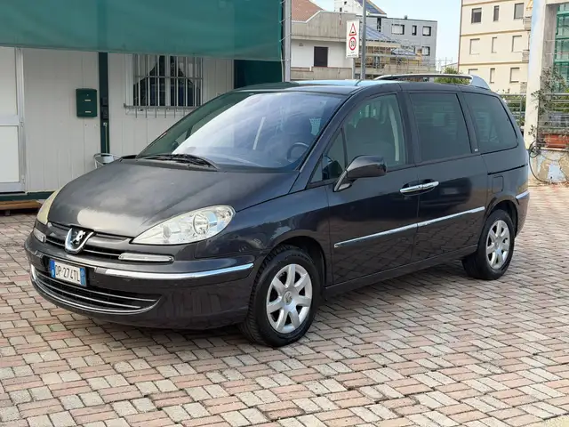 Peugeot 807 807 2.2 hdi 16v ST 170cv auto