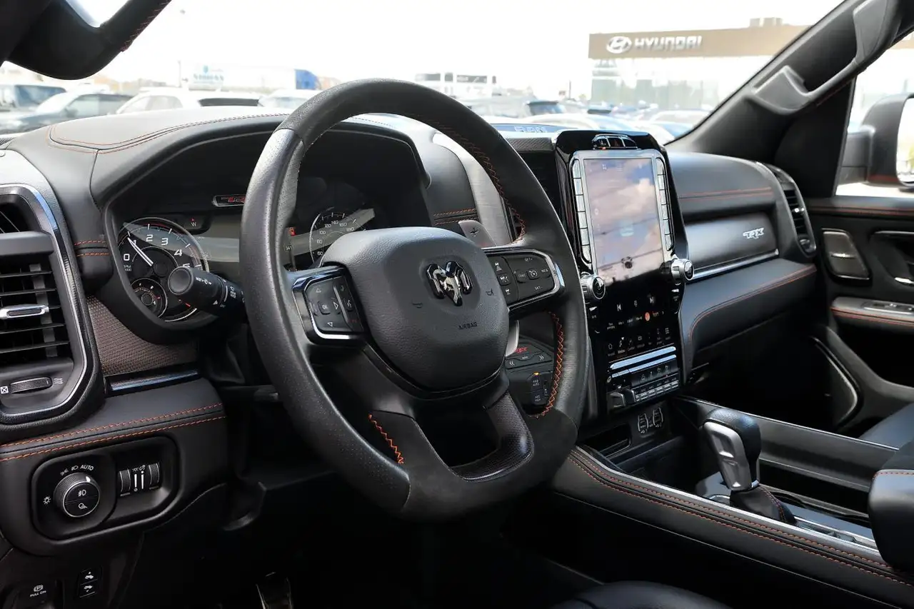 RAM 1500 снимка RAM 1500