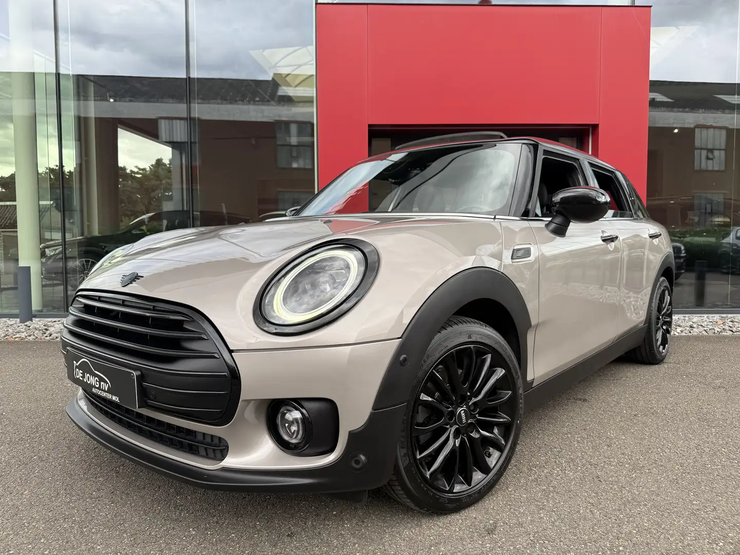 MINI Cooper Clubman Mini Cooper Clubman Vol in opties Beige - 1