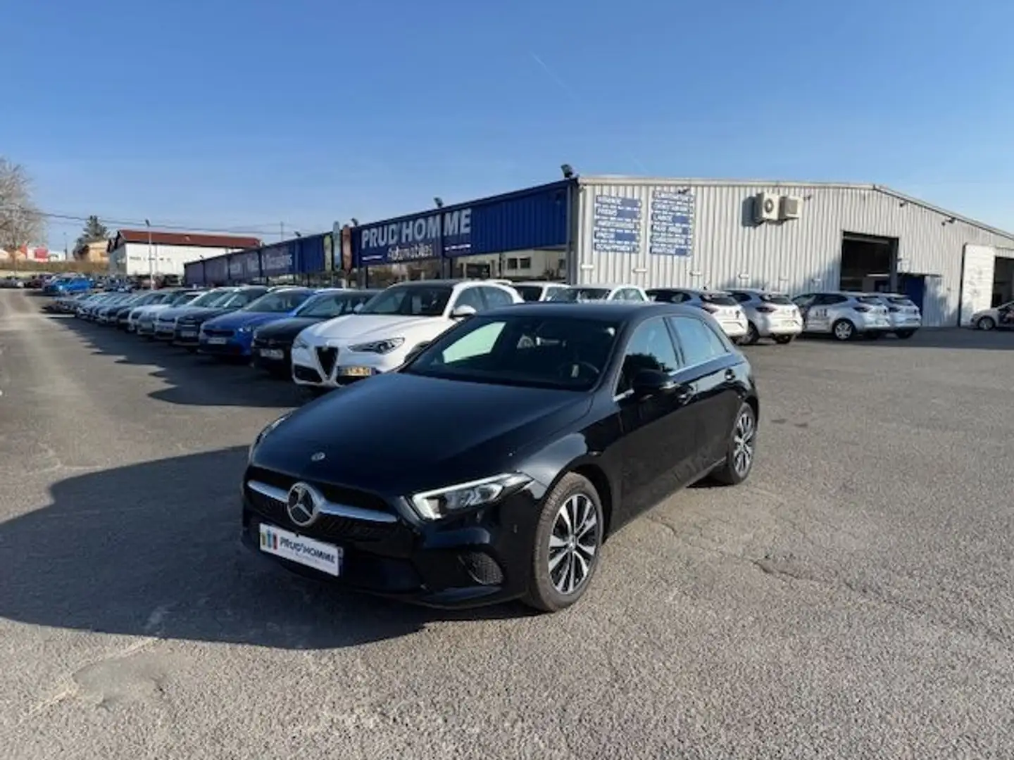 Mercedes-Benz A 250 250 E 160+102CH BUSINESS LINE 8G-DCT 8CV Noir - 1