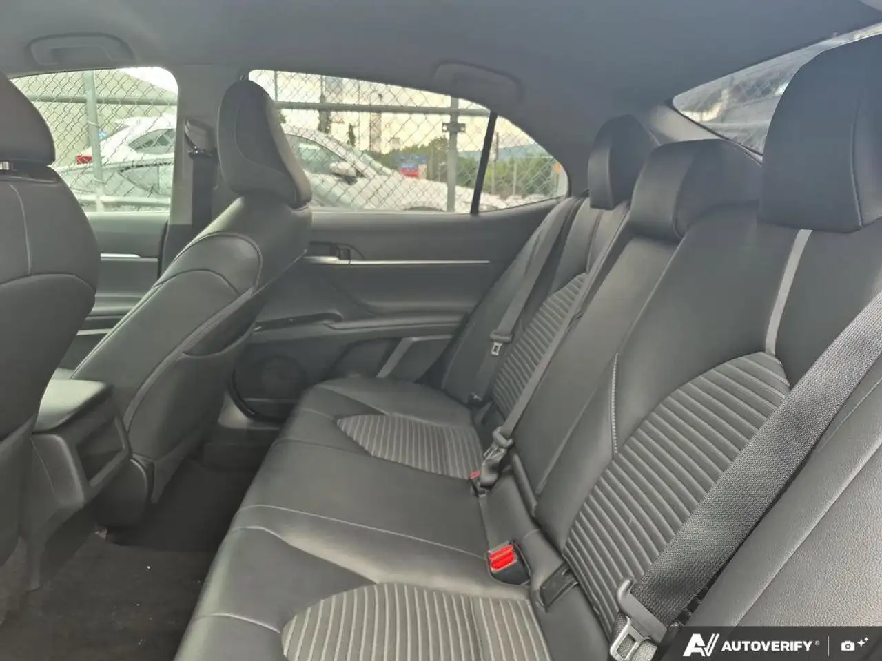 Toyota Camry снимка Toyota Camry