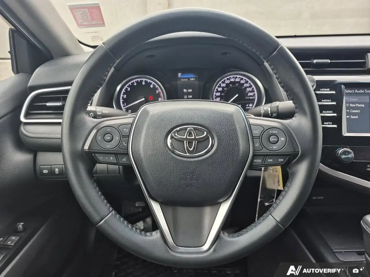 Toyota Camry снимка Toyota Camry