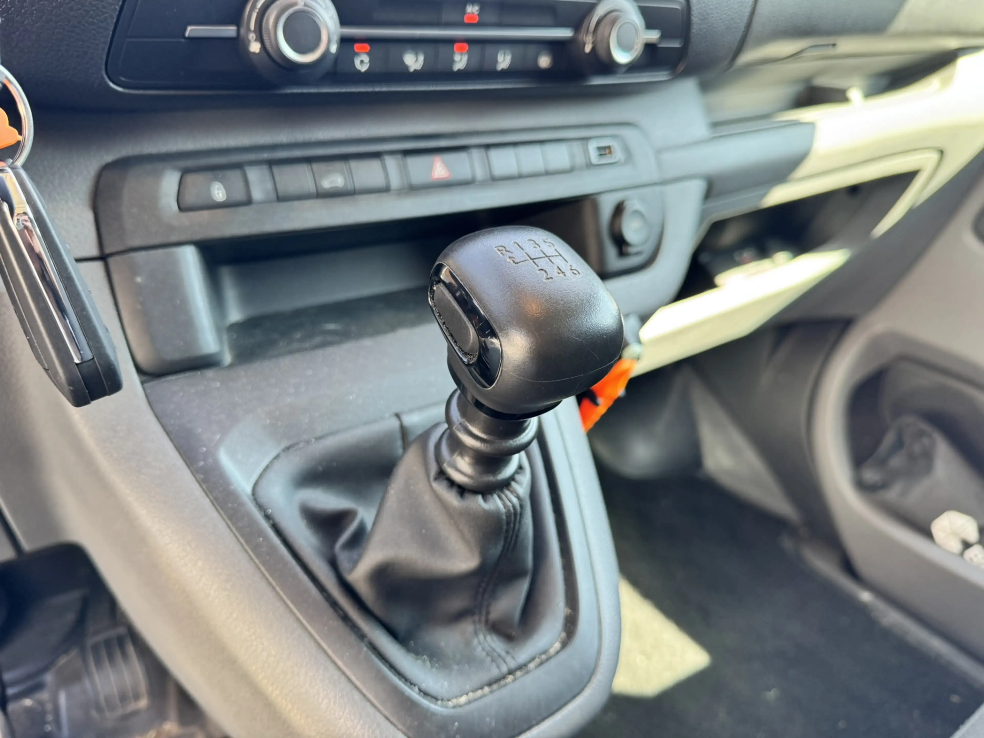 Peugeot Expert 2.0 BlueHDI 145 Long Asphalt*Navigatie*Airco*Camer — photo 20
