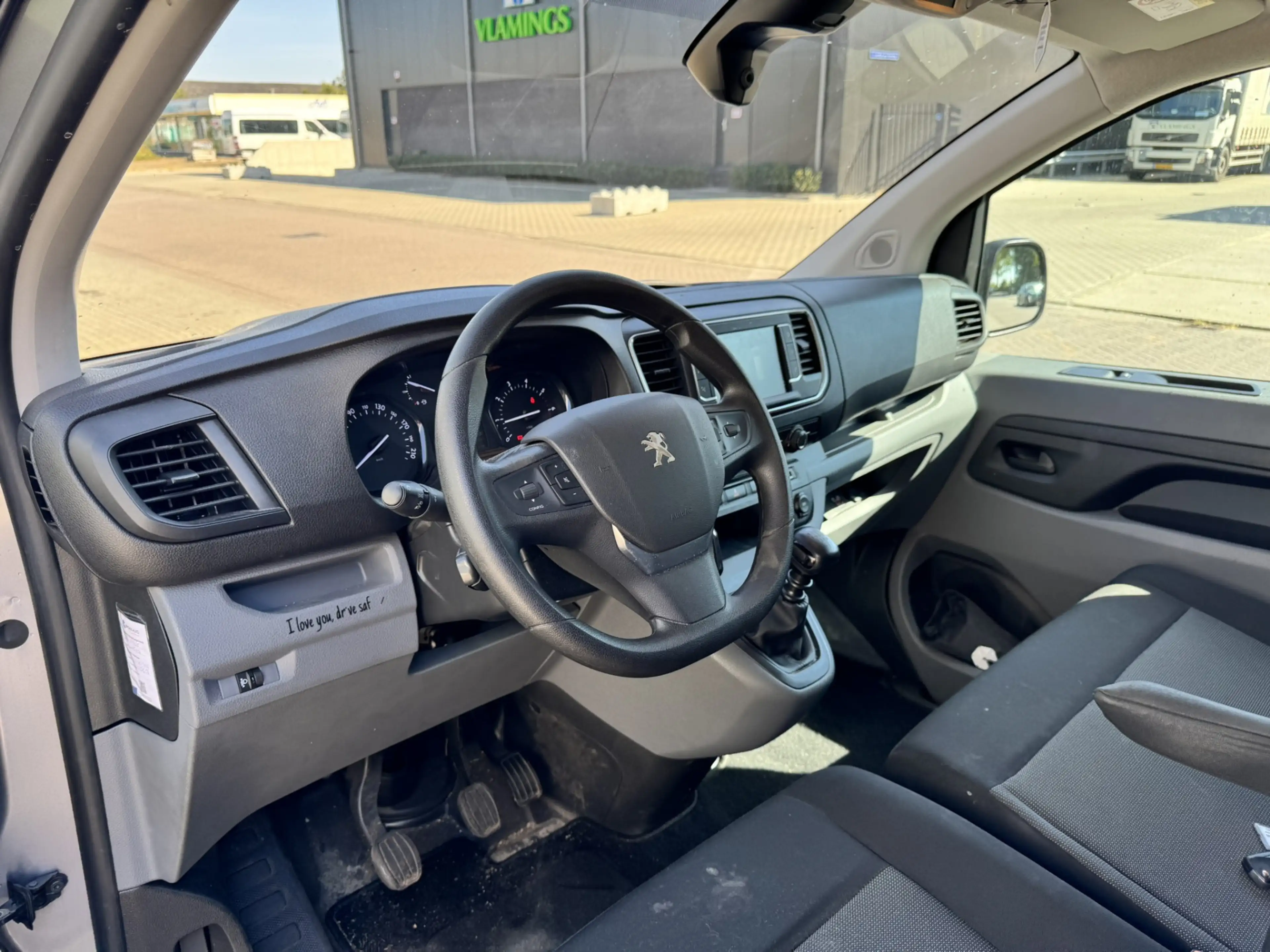 Peugeot Expert 2.0 BlueHDI 145 Long Asphalt*Navigatie*Airco*Camer — photo 9