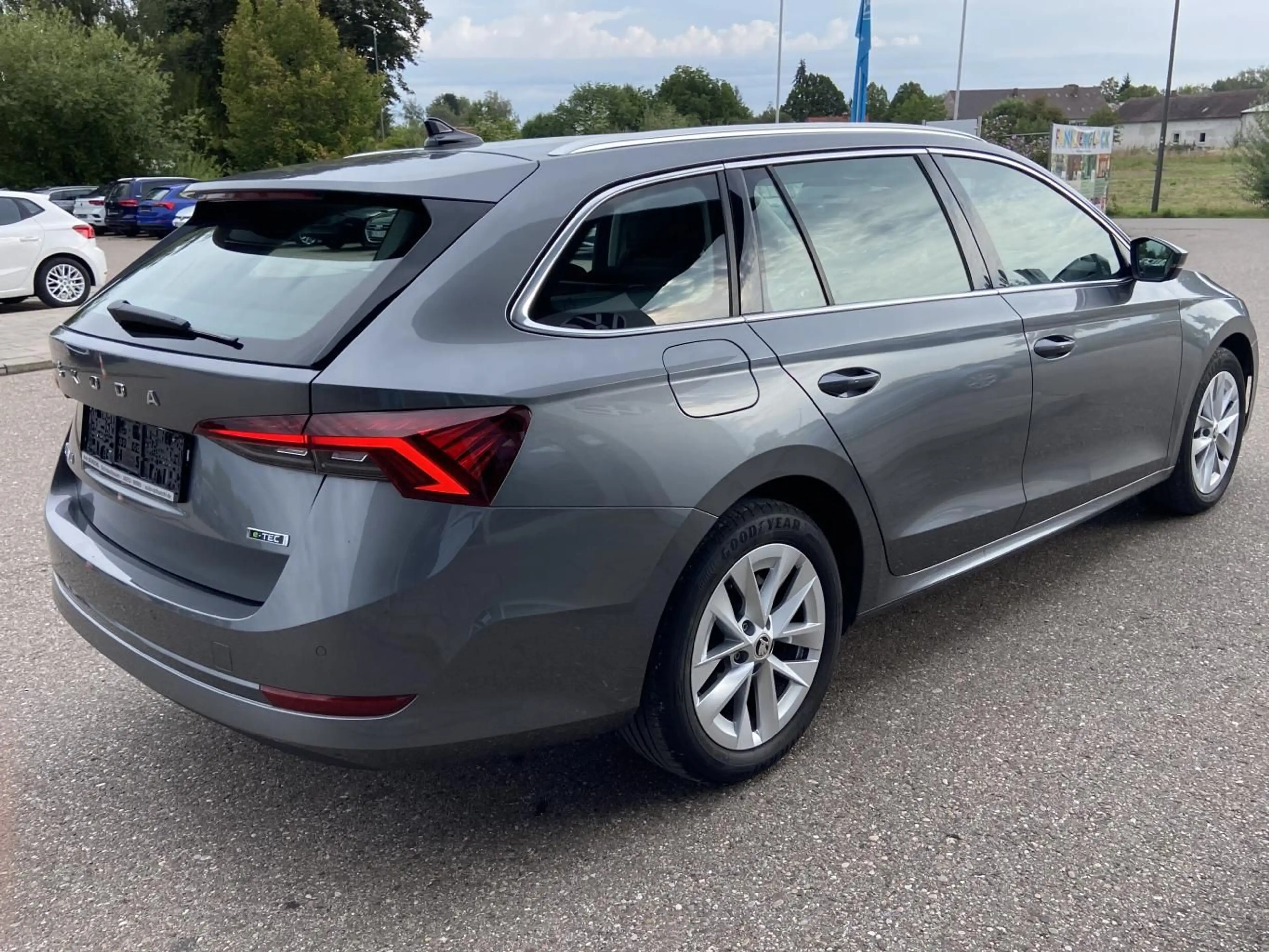 Skoda Octavia Combi 1.5 eTSI DSG Style HEAD-UP+SMART-L — photo 5