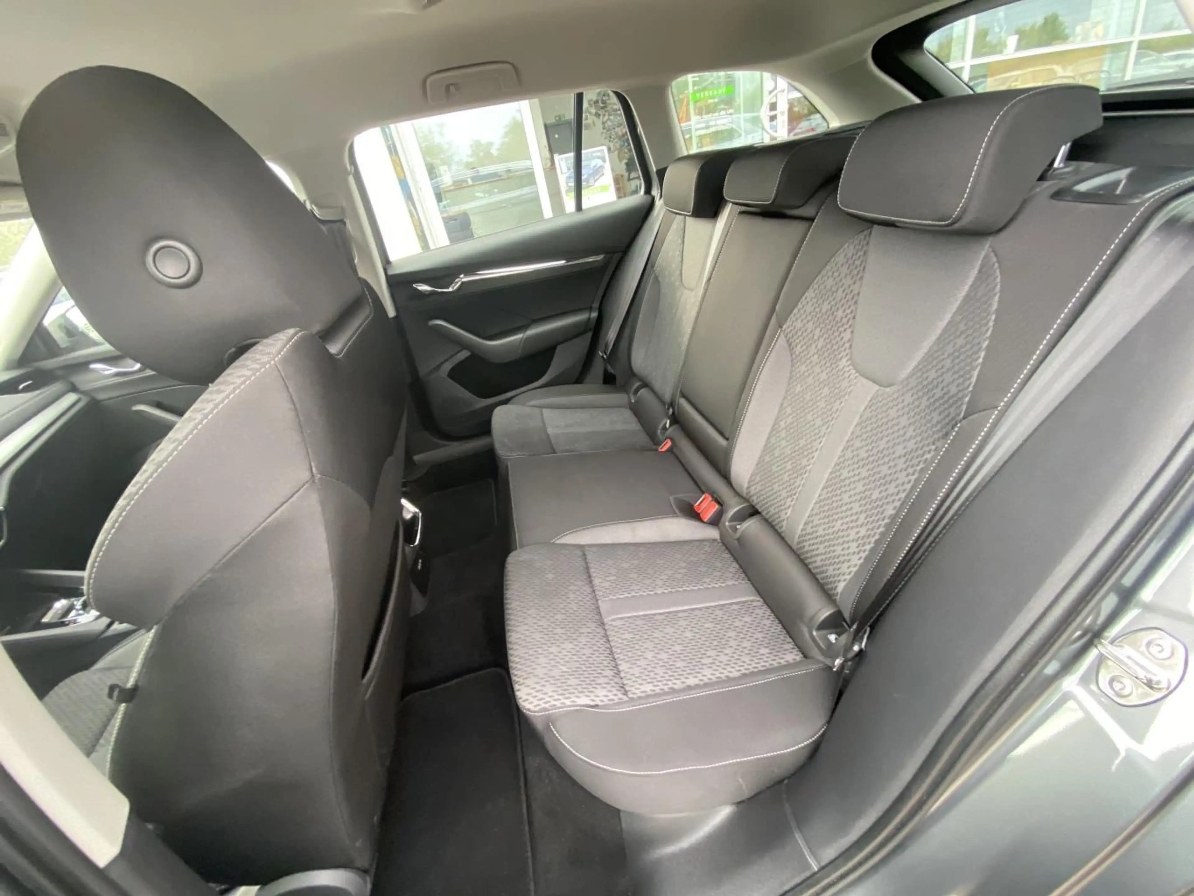 Skoda Octavia Combi 1.5 eTSI DSG Style HEAD-UP+SMART-L — photo 12