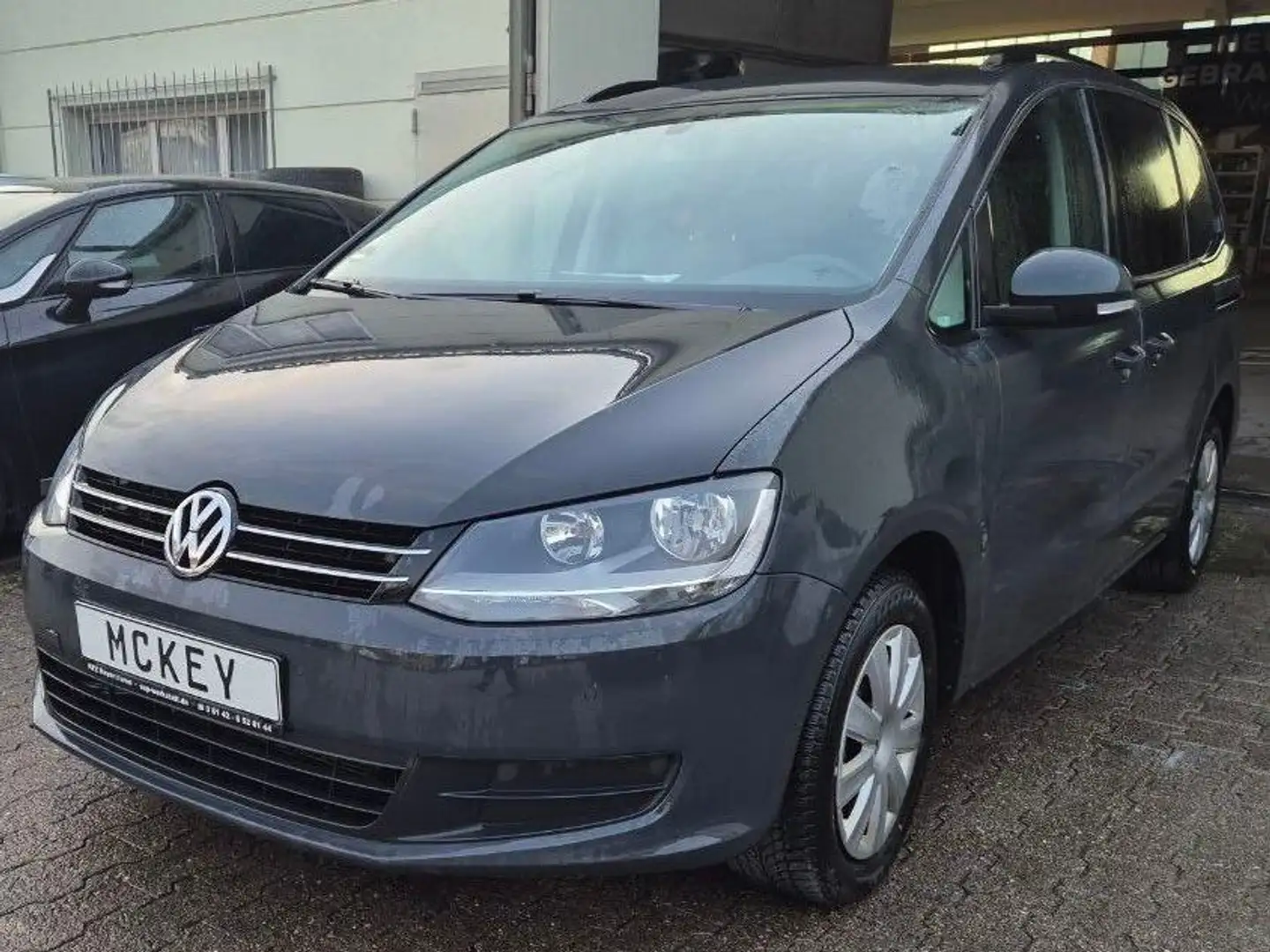 Volkswagen Sharan Trendline 7 Sitzer Scheckheftgepflegt Gris - 1
