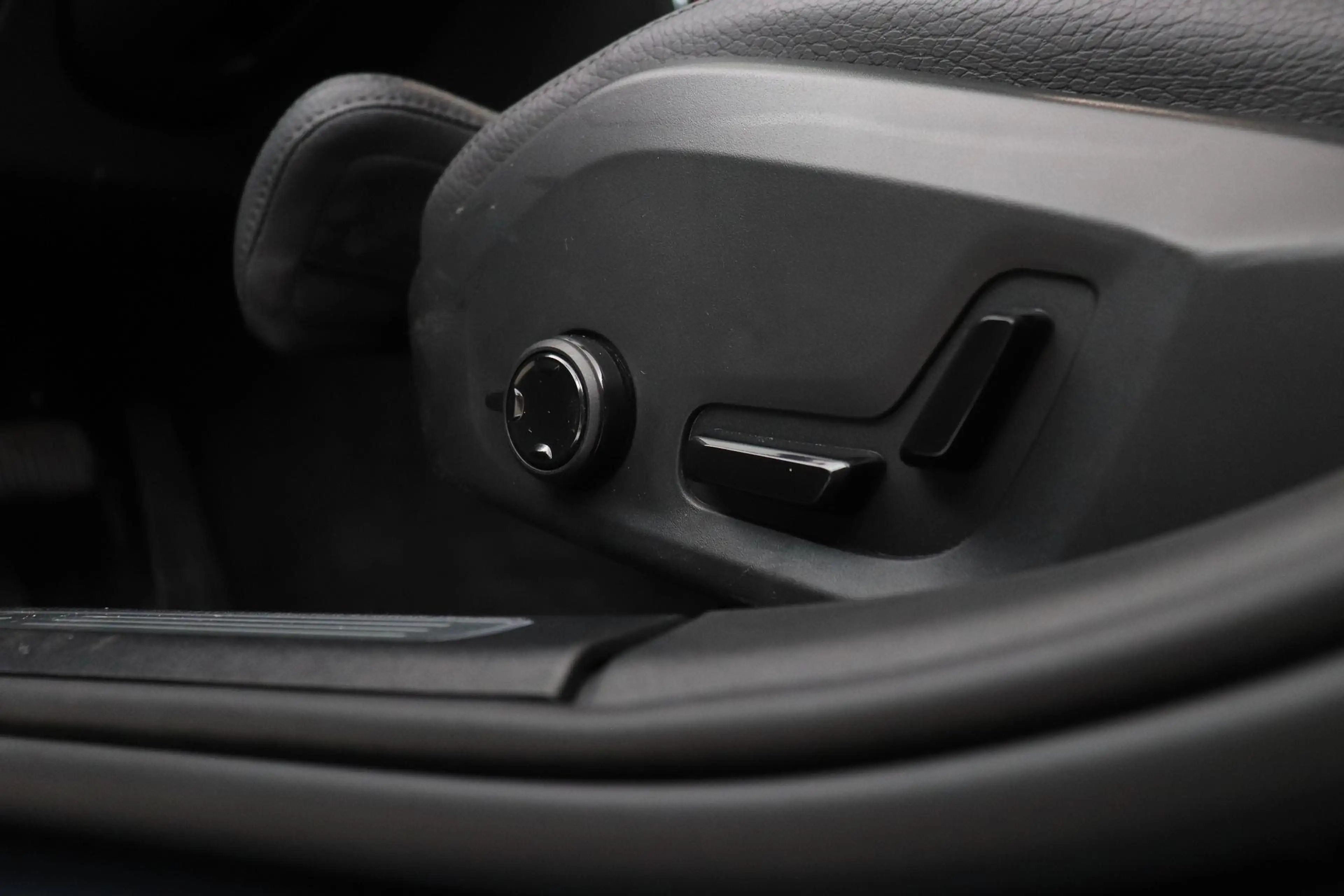 Volvo V90 T8 Plus Dark | Harman/Kardon | BLIS | Verwarmde Ac — photo 44