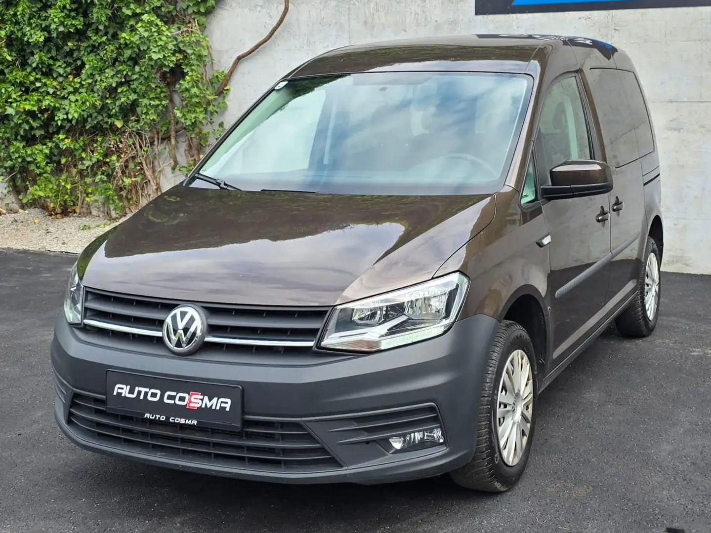 Volkswagen Caddy Trendline BMT AHK/ TEMPOMAT/ NAVI Braun - 1