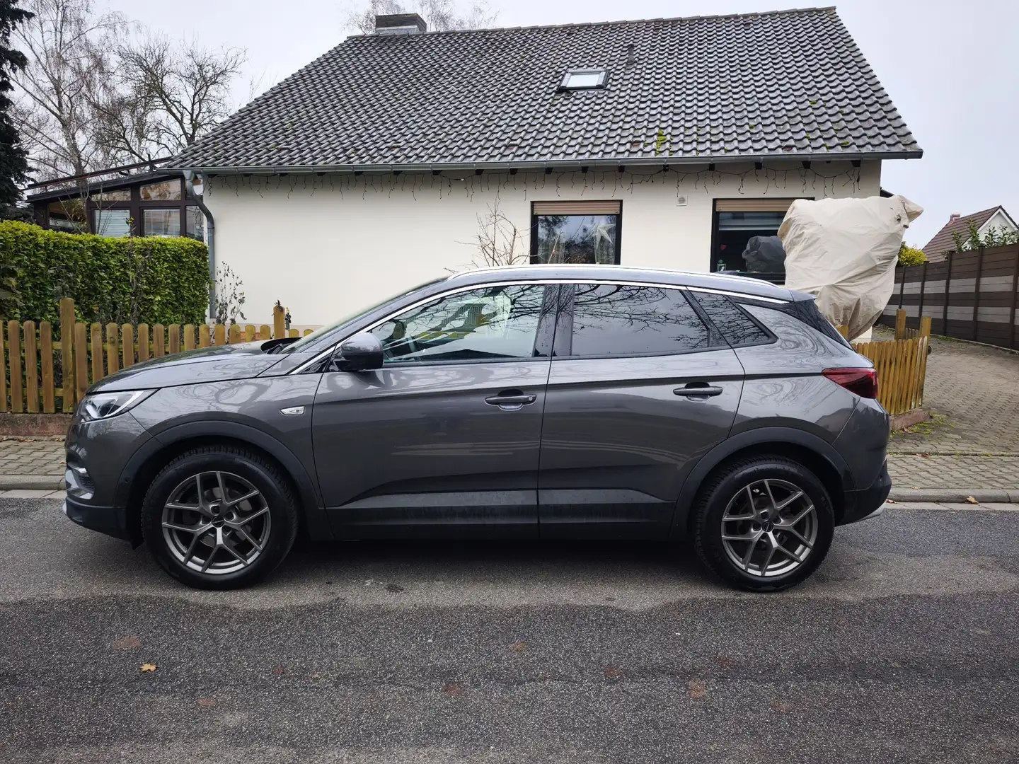 Opel Grandland X Grandland X 1.2 Start/Stop Automatik INNOVATION Grijs - 1