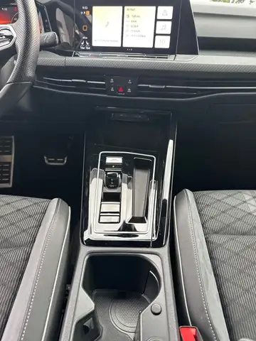 Volkswagen Golf view 13